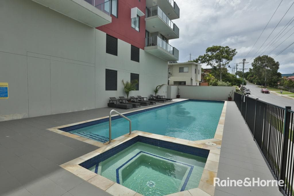 508/52 Oaka Lane, Gladstone Central — photo 1 of 5