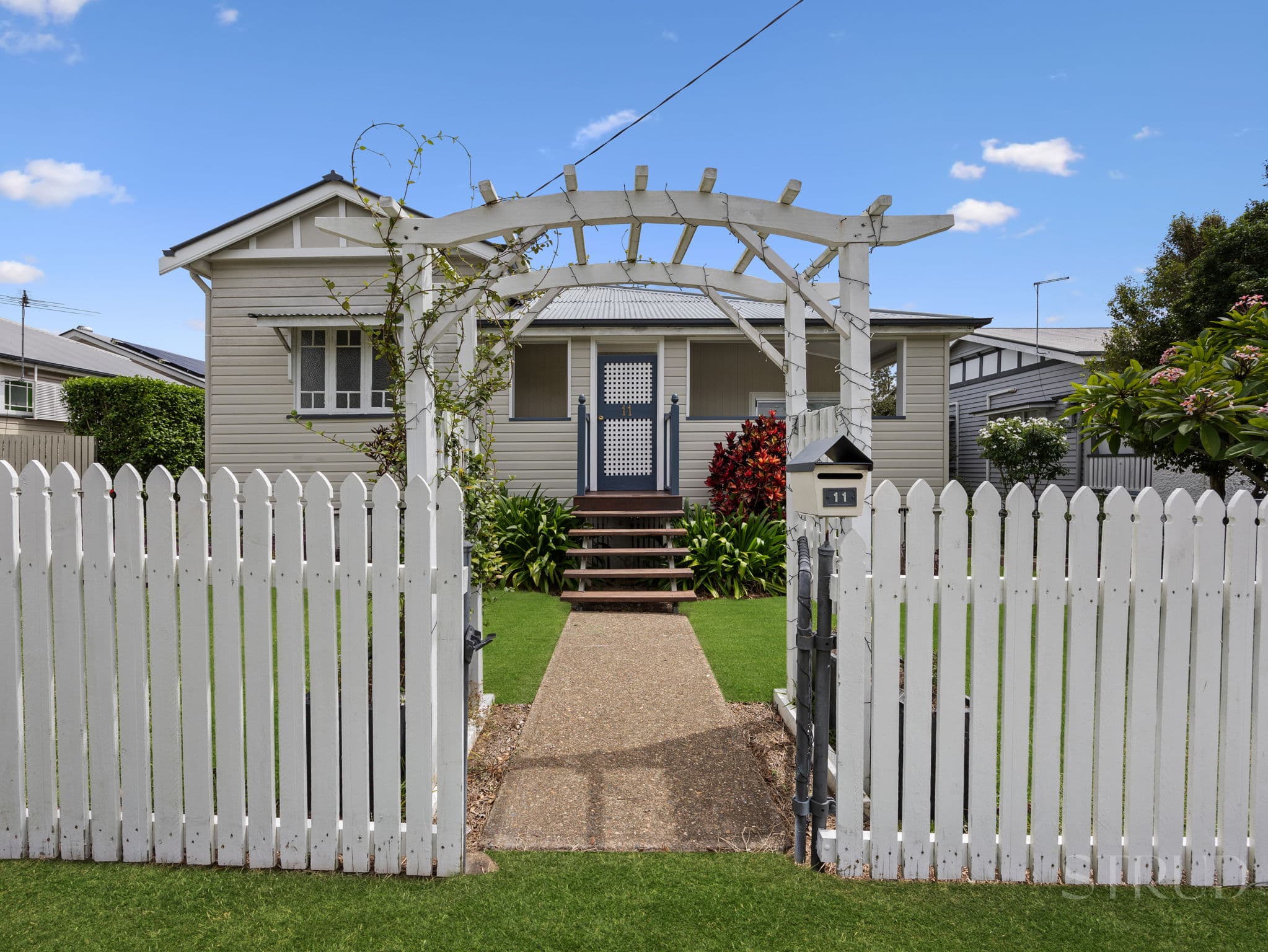 11 Cothill Road, Booval, Booval — photo 1 of 5