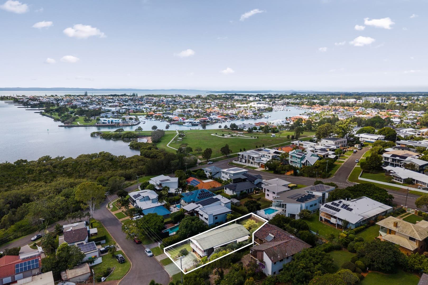 7 Julie Terrace, Ormiston - Image 1