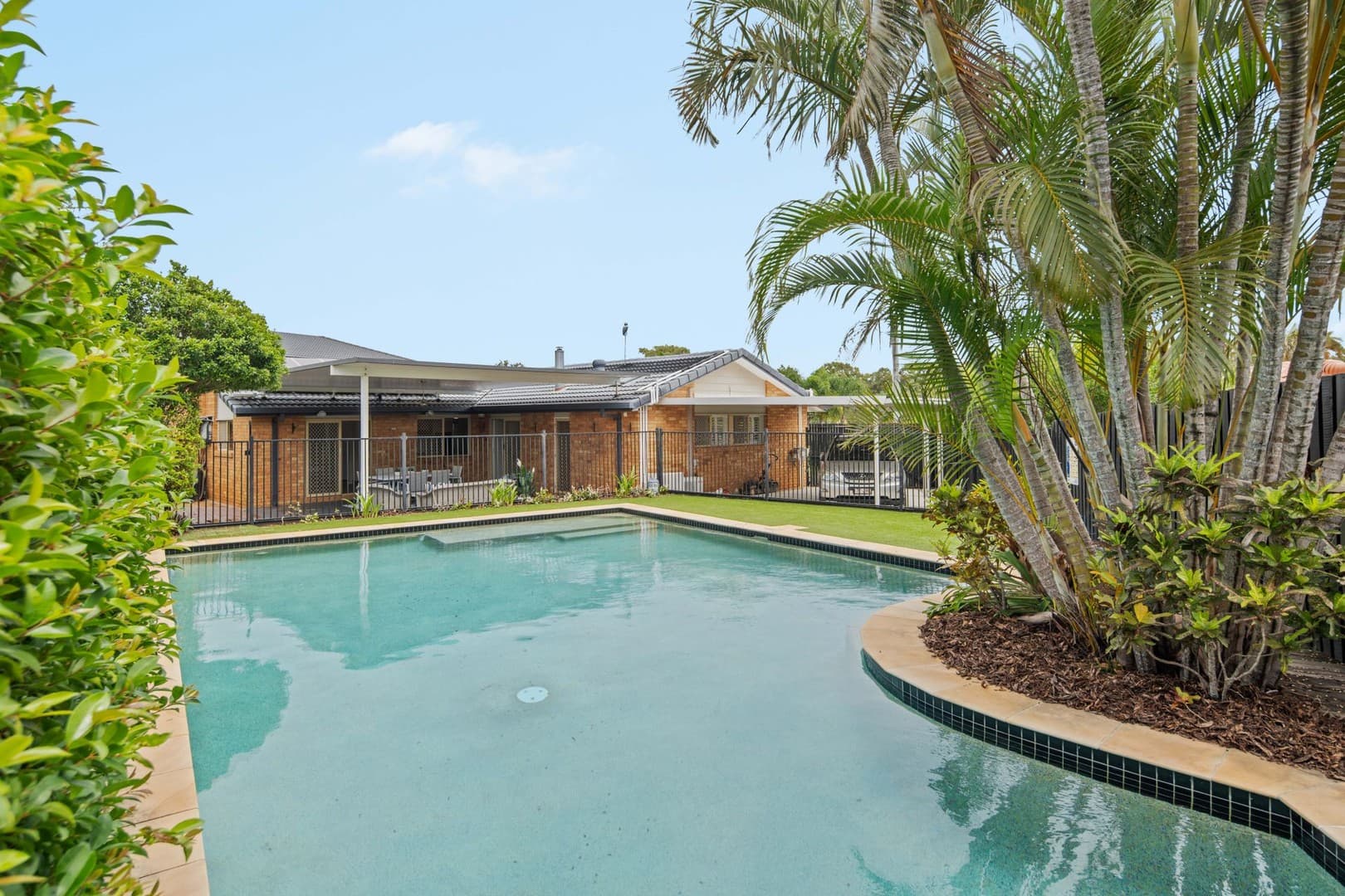 5 Belligoi Court, Cleveland - Image 1