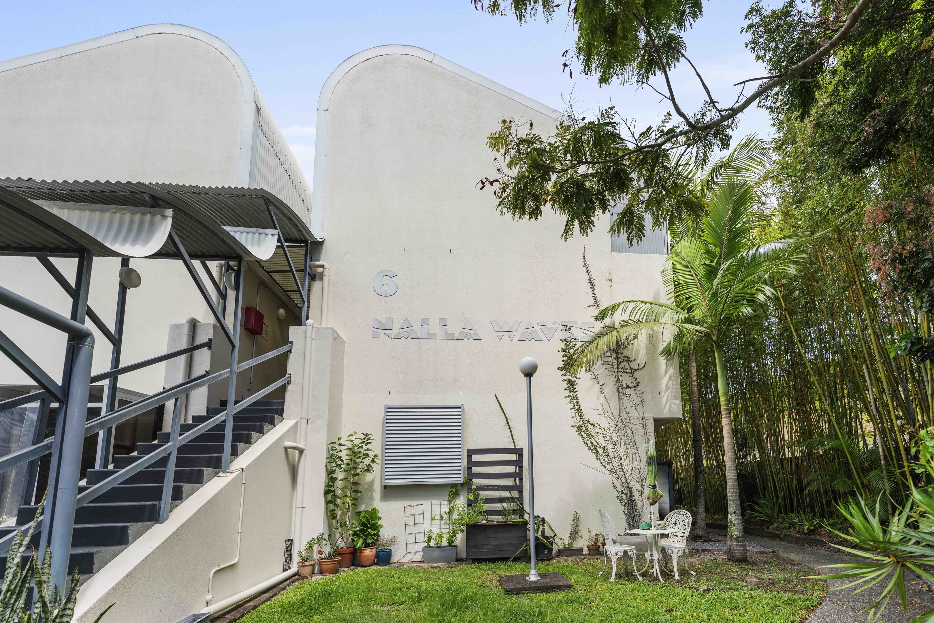 9/6 Nalla Court, Palm Beach — photo 1 of 5
