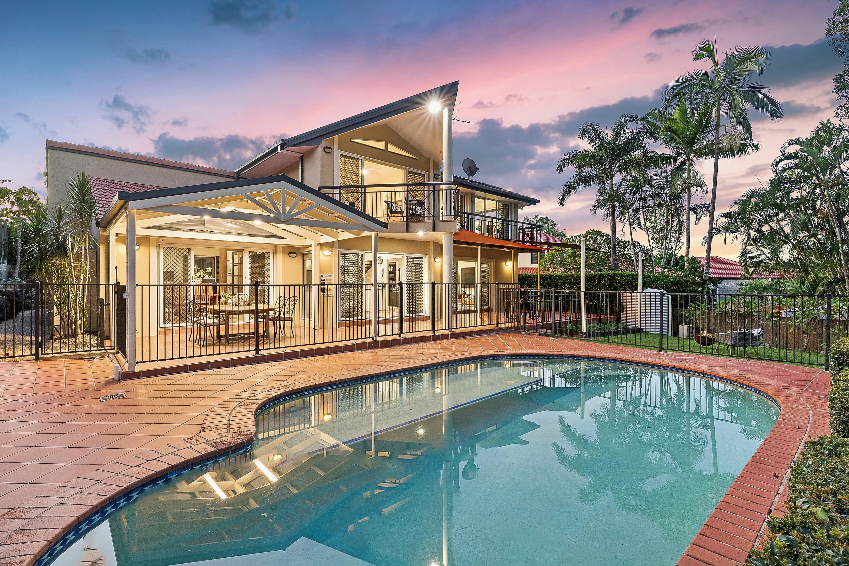 18 Oldfield Place, Brookfield - Image 1