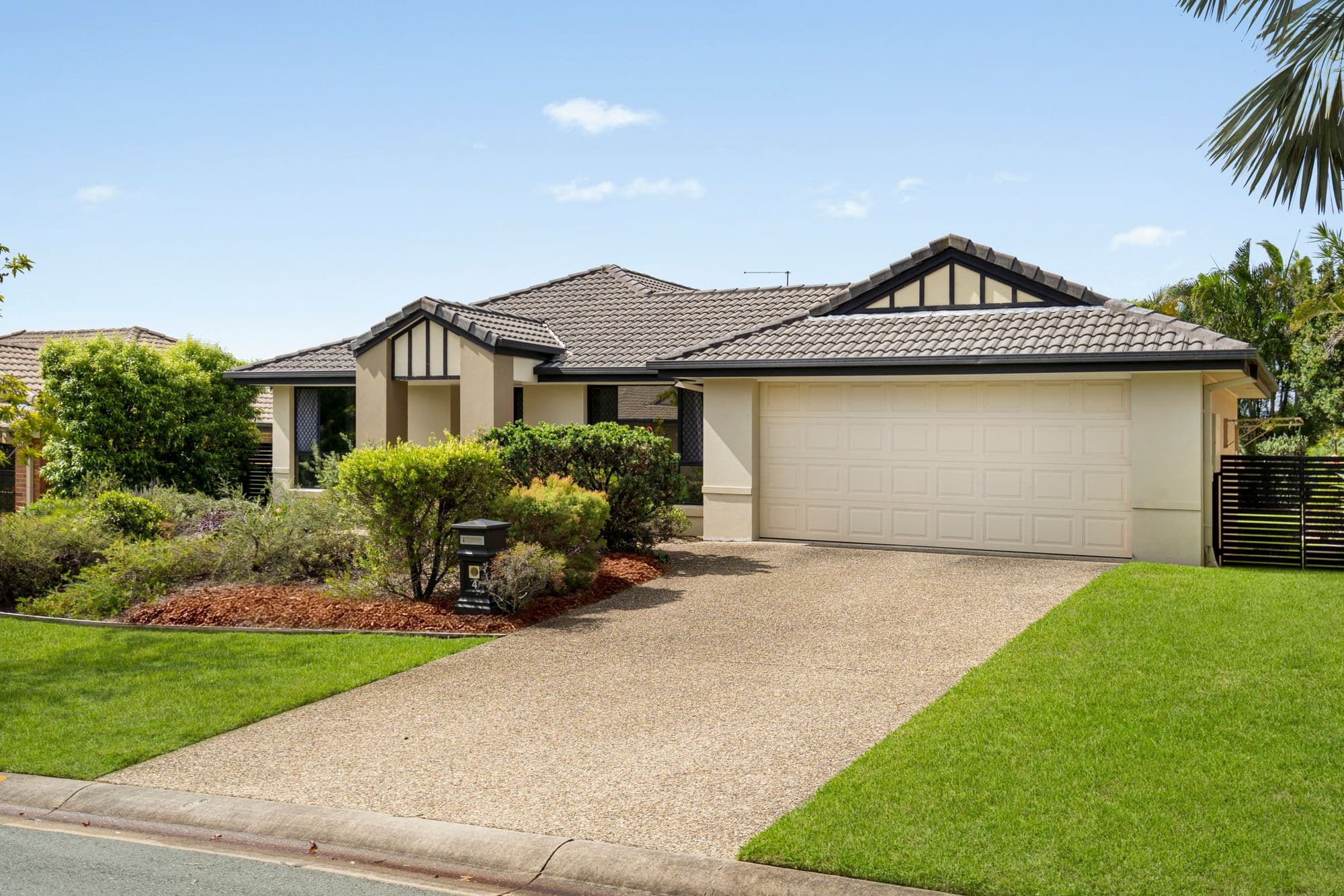 4 Albizia Court, Ormeau — photo 1 of 5