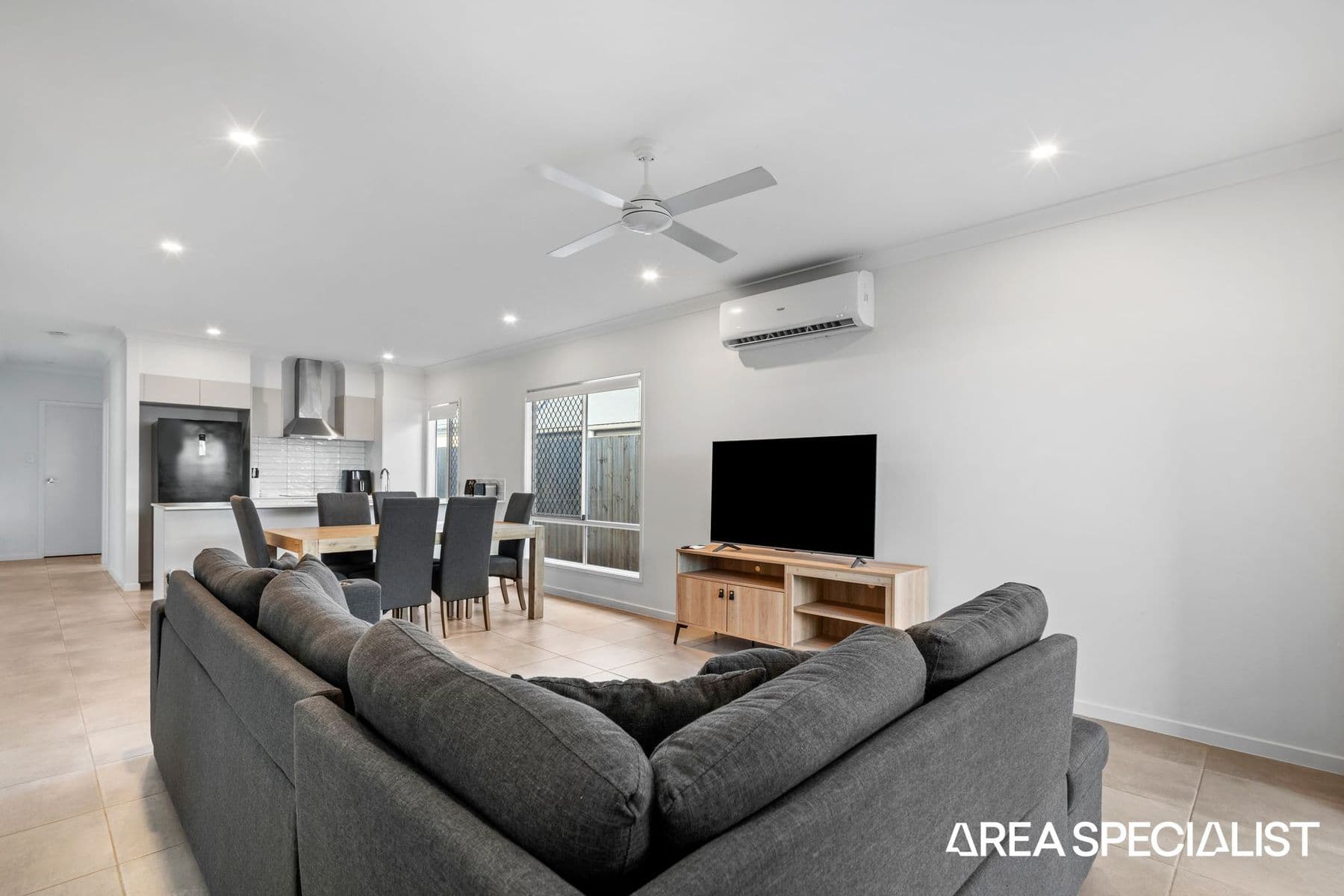 45 Tulloch Street, Logan Reserve - Image 1