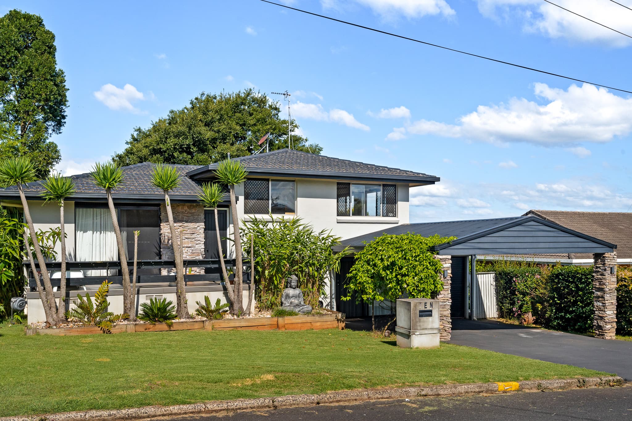 10 Raelyn Street, Centenary Heights - Image 1