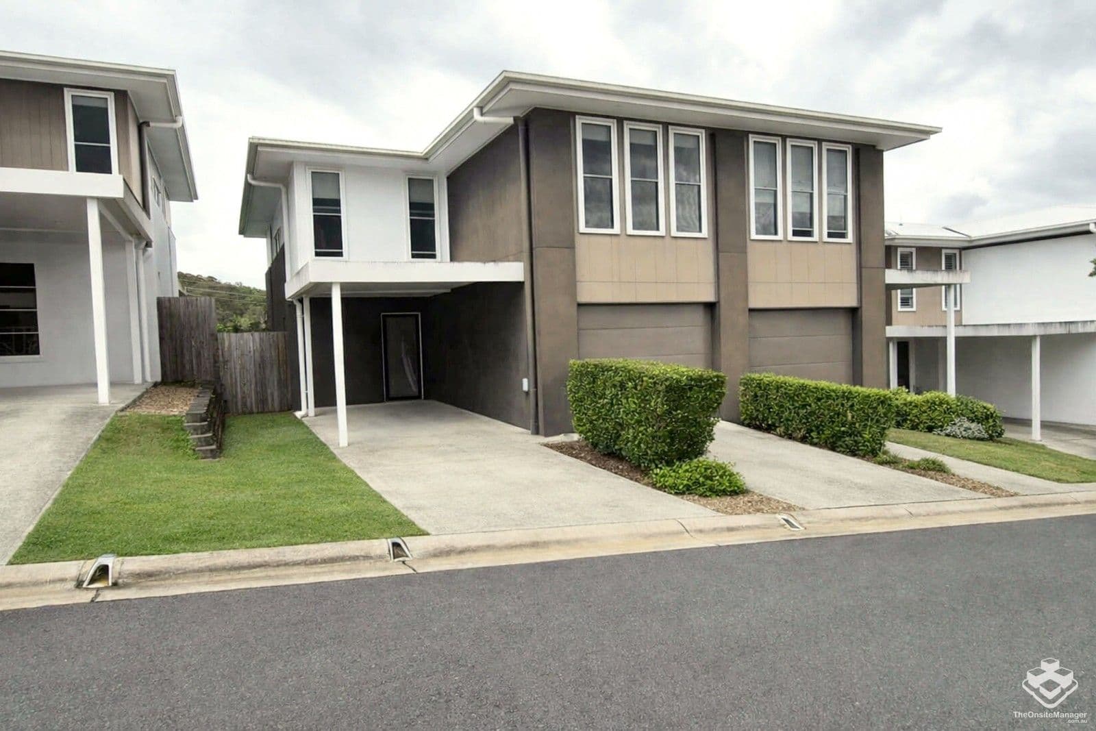 21/46 Clover Hill Drive, Mudgeeraba — photo 1 of 5