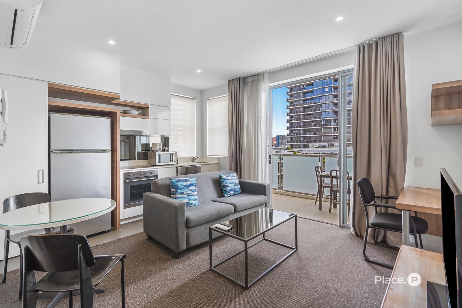 1006/18 Merivale Street, South Brisbane - Image 1
