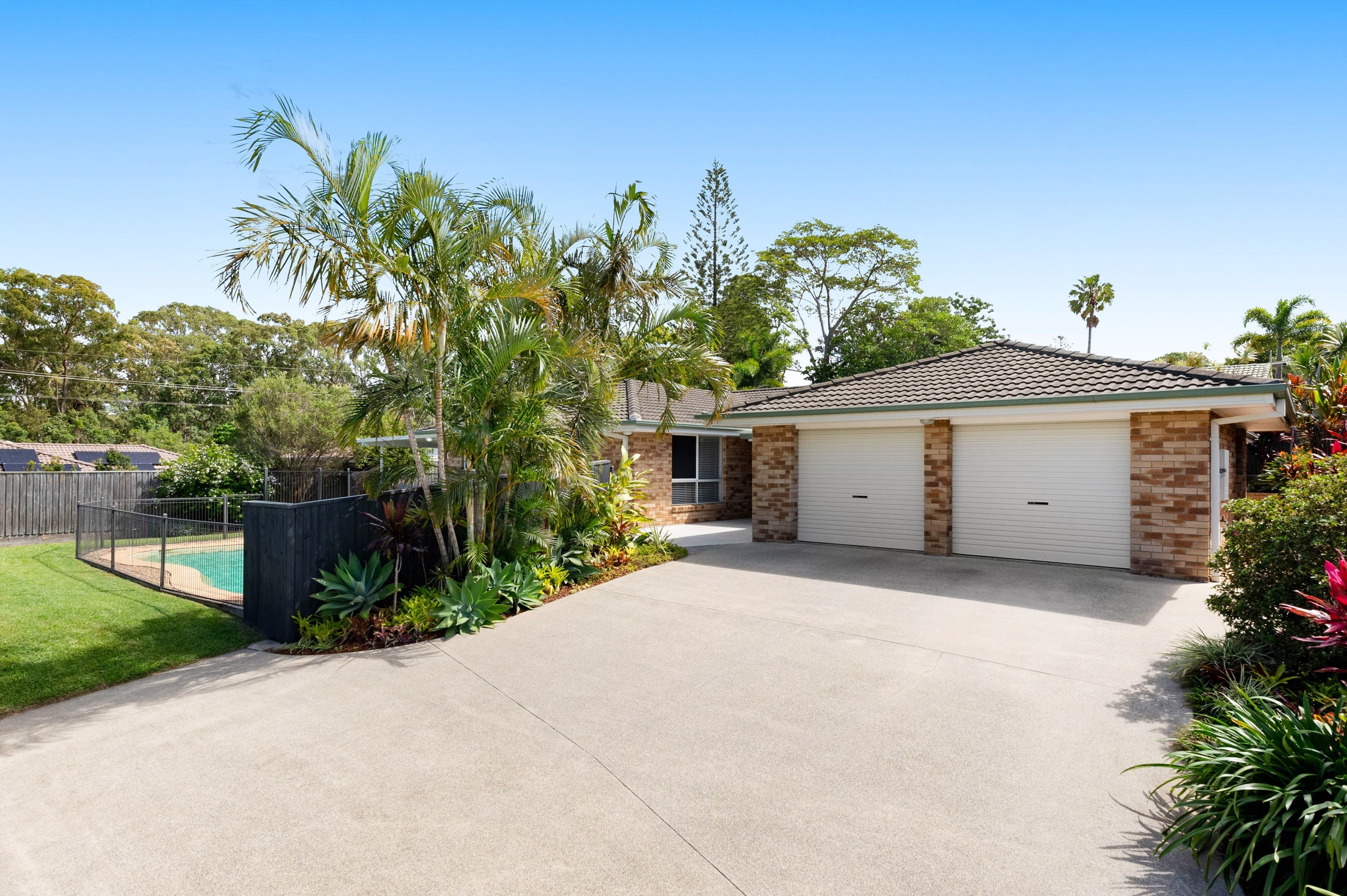 3 Bittern Street, Birkdale — photo 1 of 5