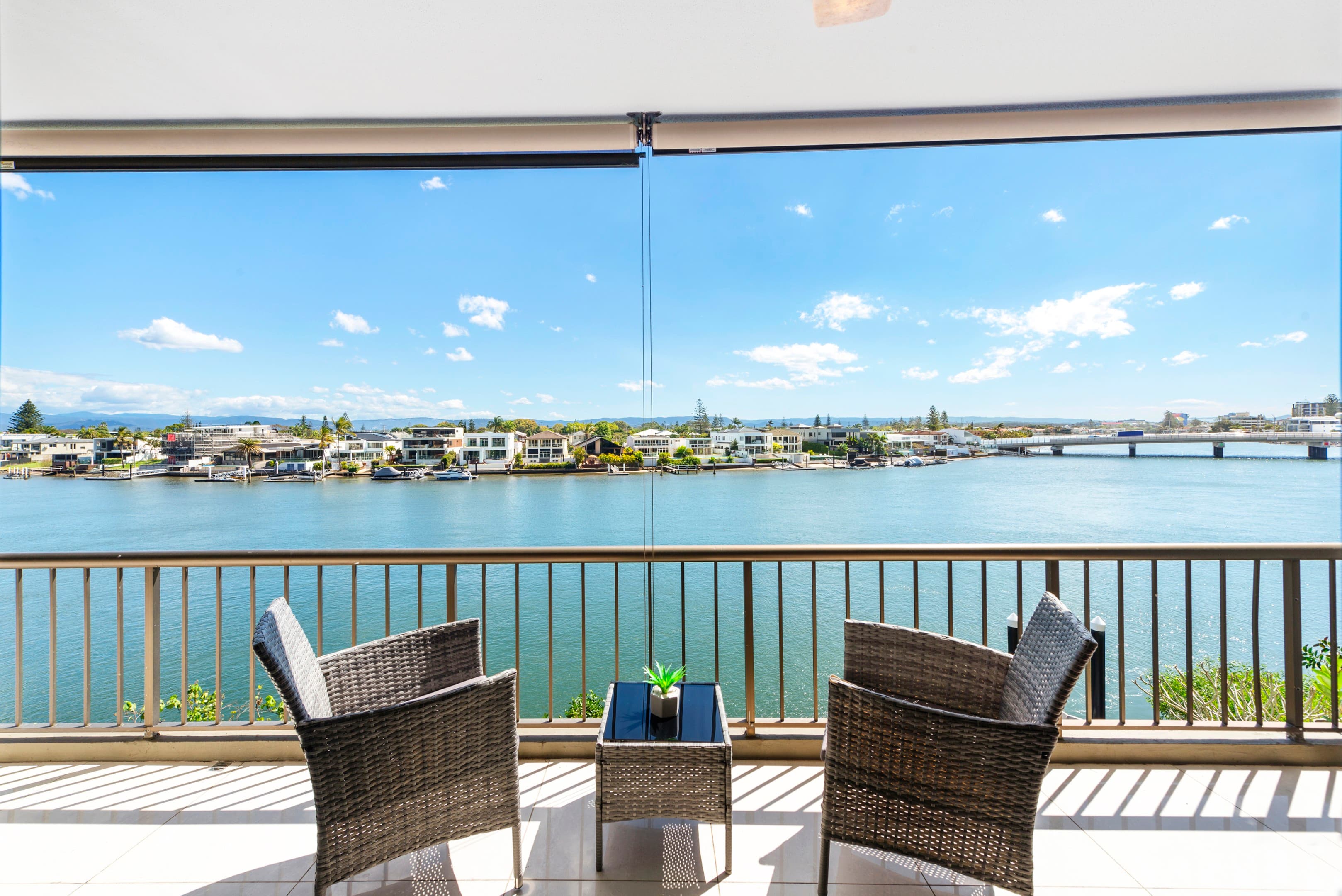 8/2964 Gold Coast Highway, Surfers Paradise - Image 1