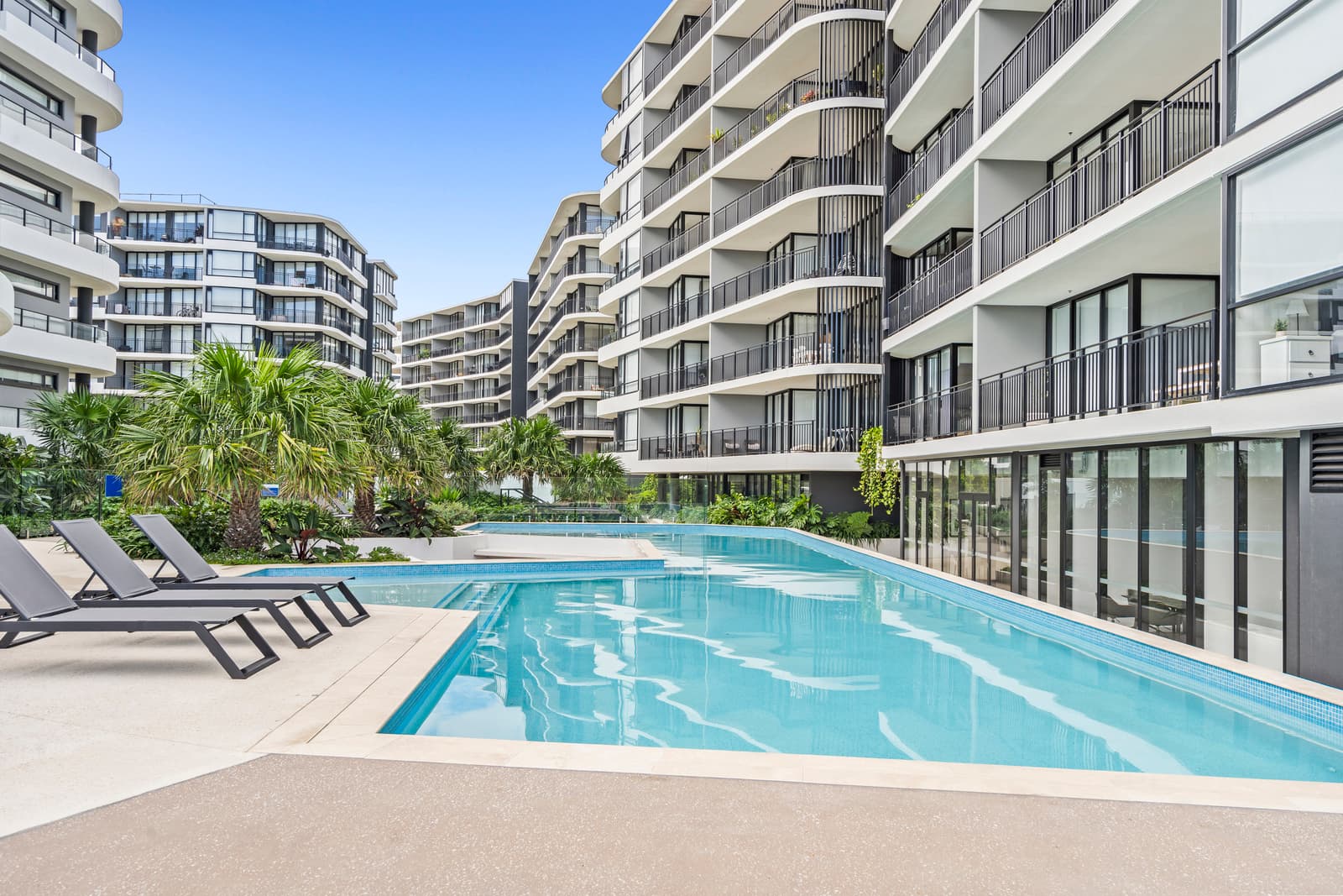 2410/8 Athena Boulevard, Hope Island - Image 1