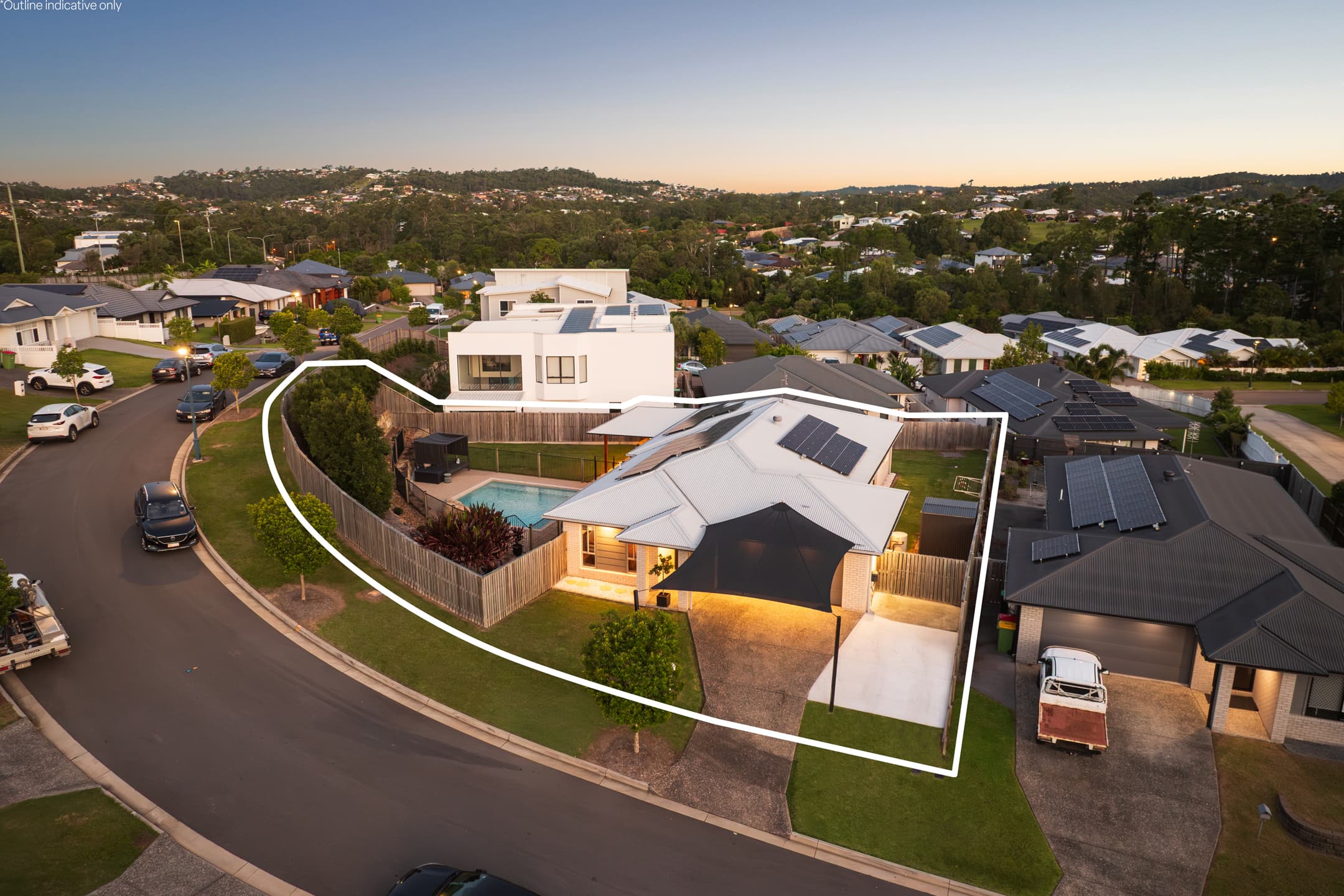 12 Kookaburra Circuit, Maudsland — photo 1 of 5