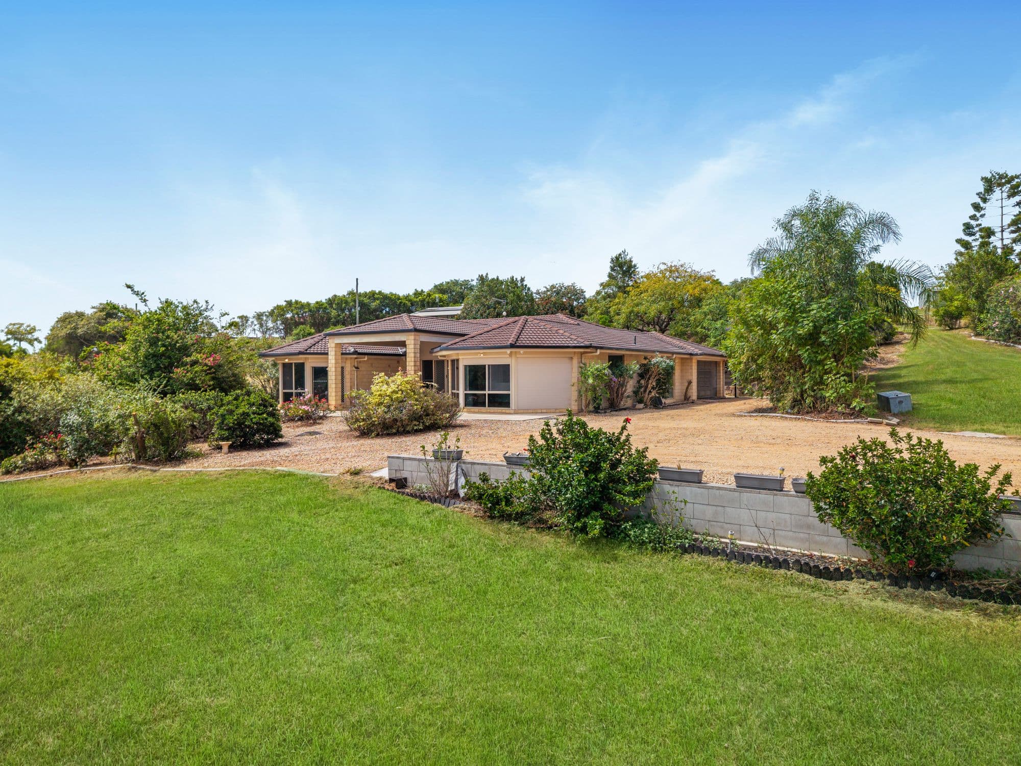 26 Heron Street, Laidley Heights — photo 1 of 5