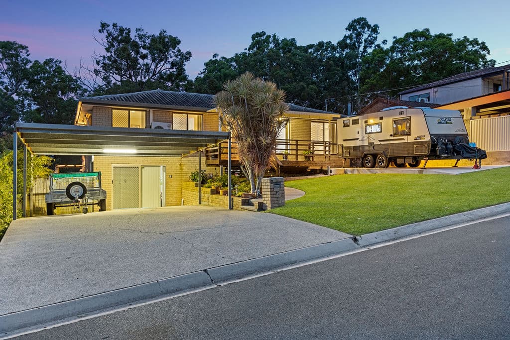 8 The Mores, Nerang — photo 1 of 5