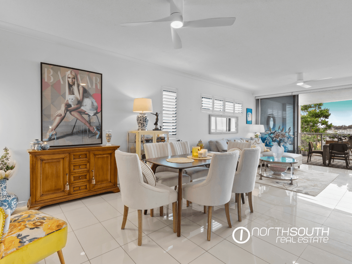 301/41 Harbour Town Drive, Biggera Waters, Biggera Waters — photo 1 of 5