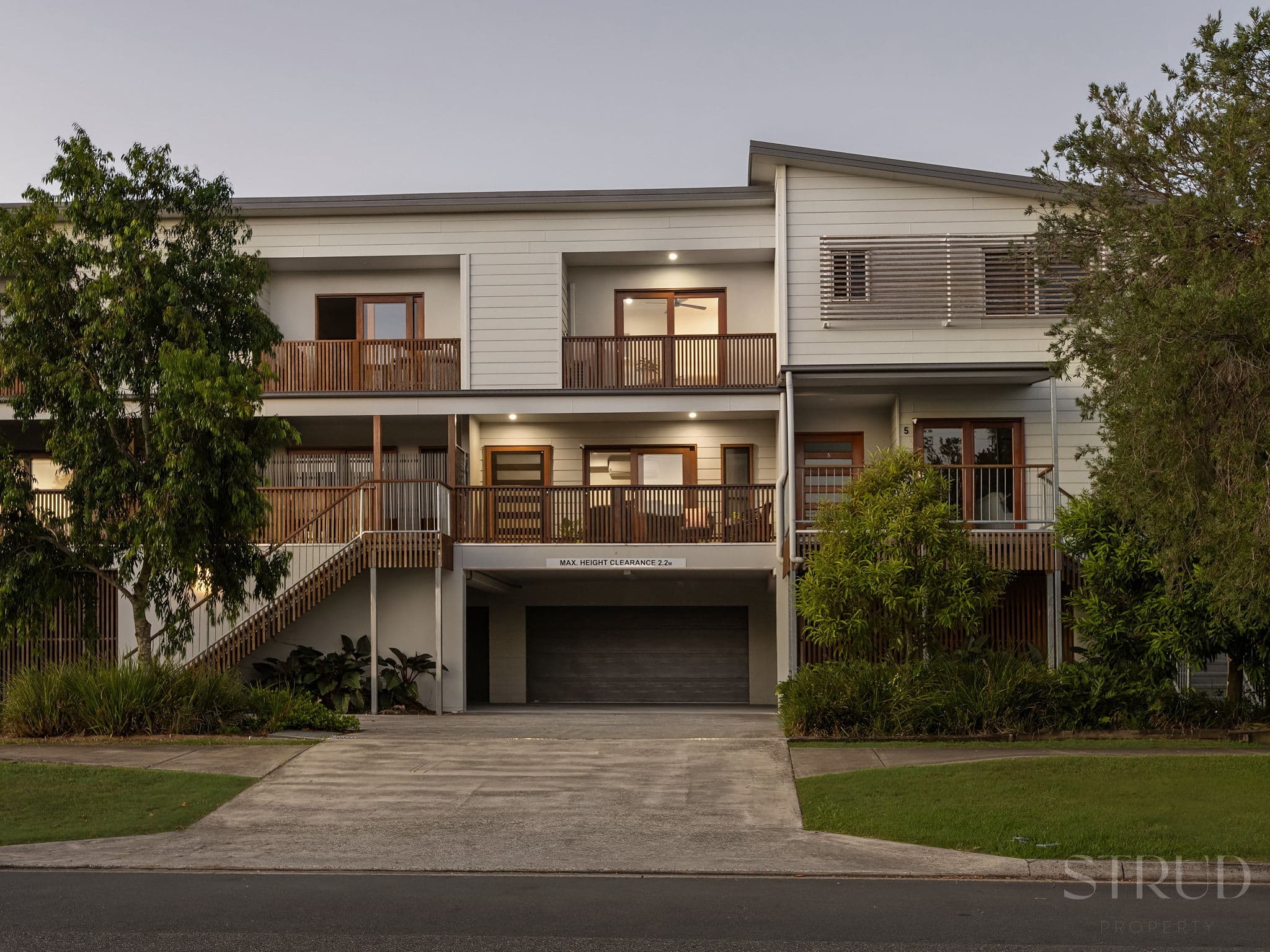 4/36 Livingstone Street, Yeerongpilly - Image 1