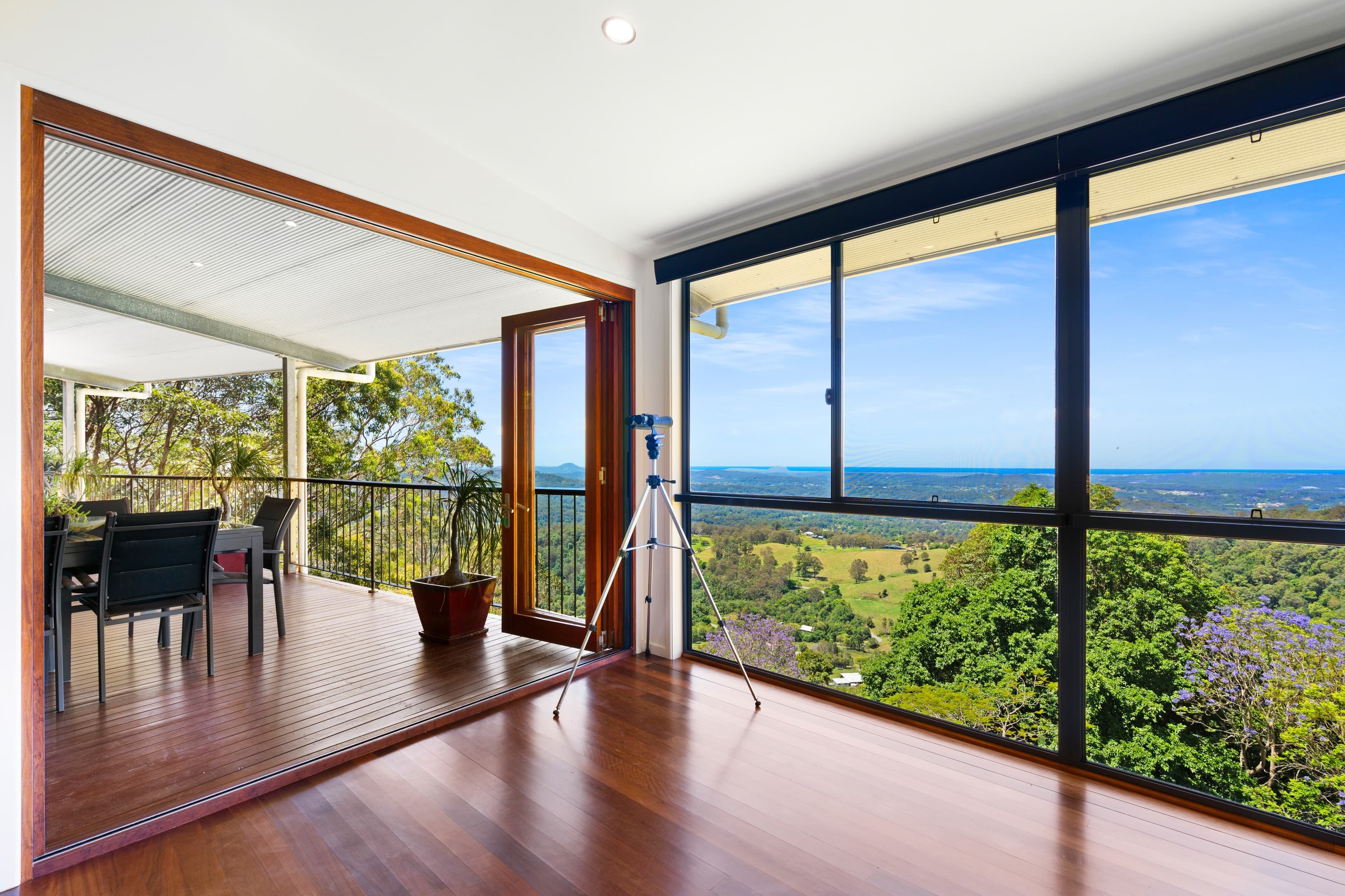 71 Main Street, Montville