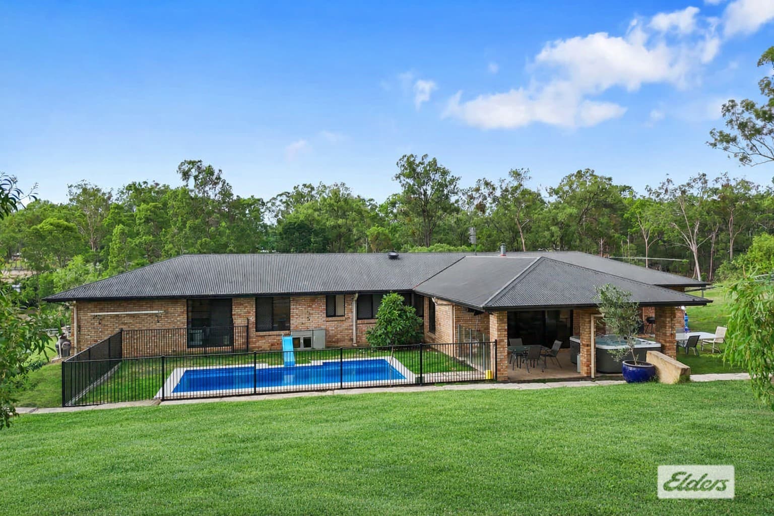 4 Edinburgh Avenue, Regency Downs - Image 1