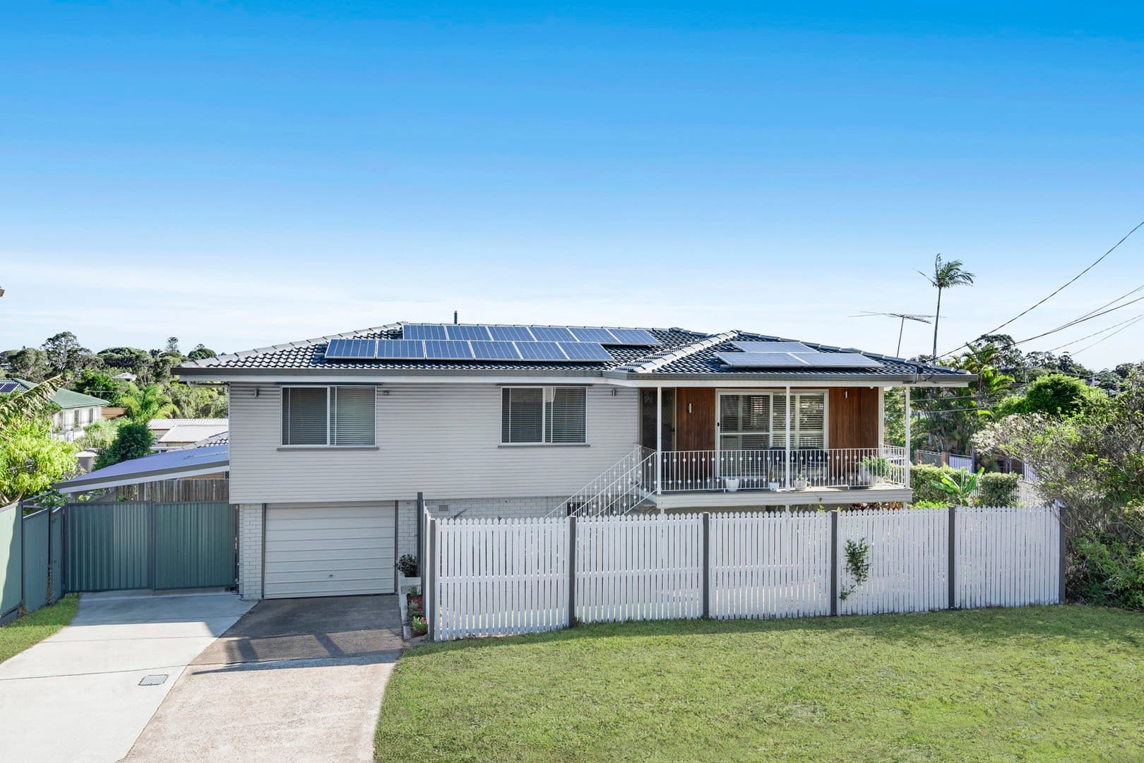 22 Leadale Street, Wynnum West