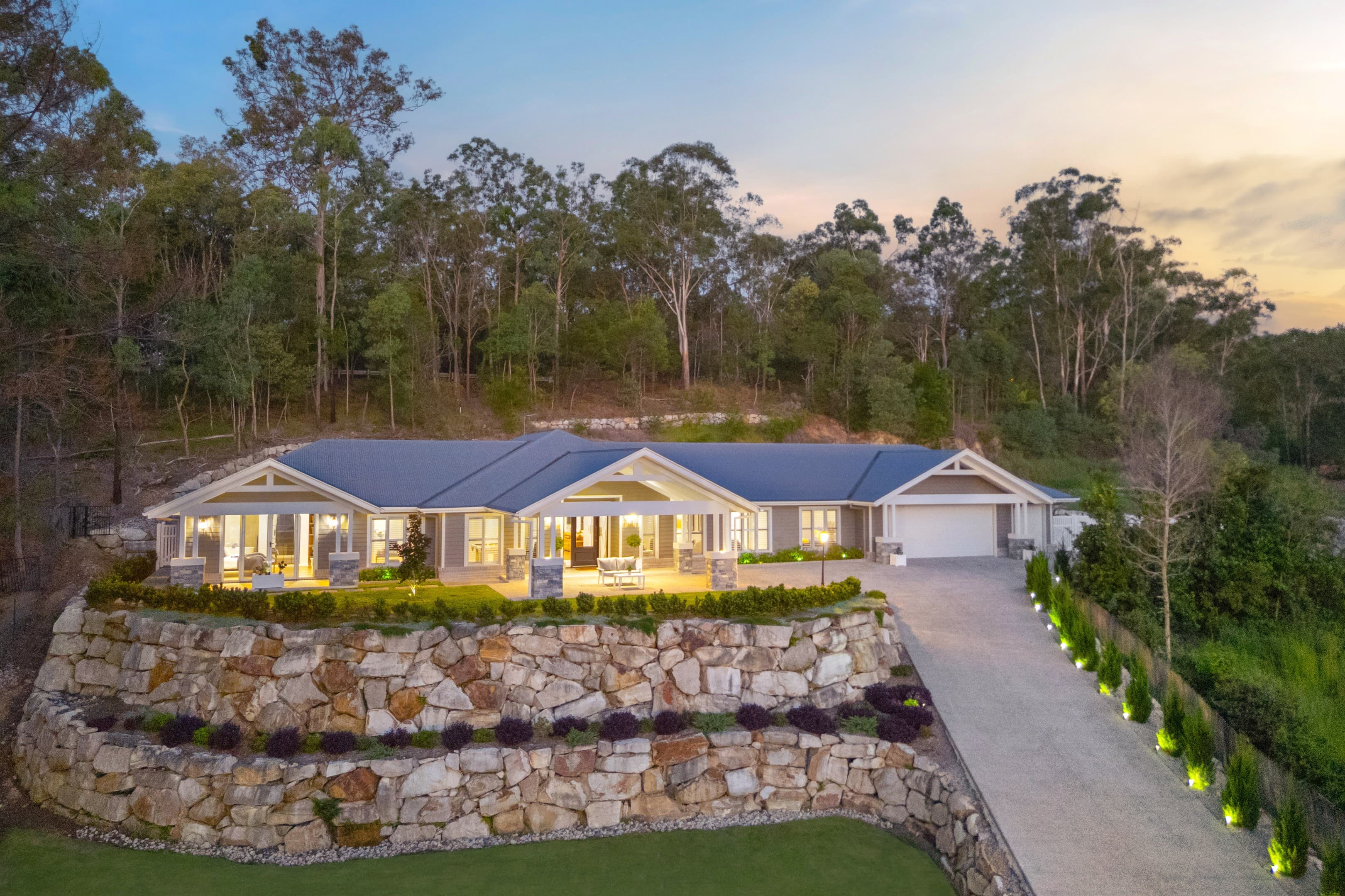 8 Wallowa Court, Elanora - Image 1