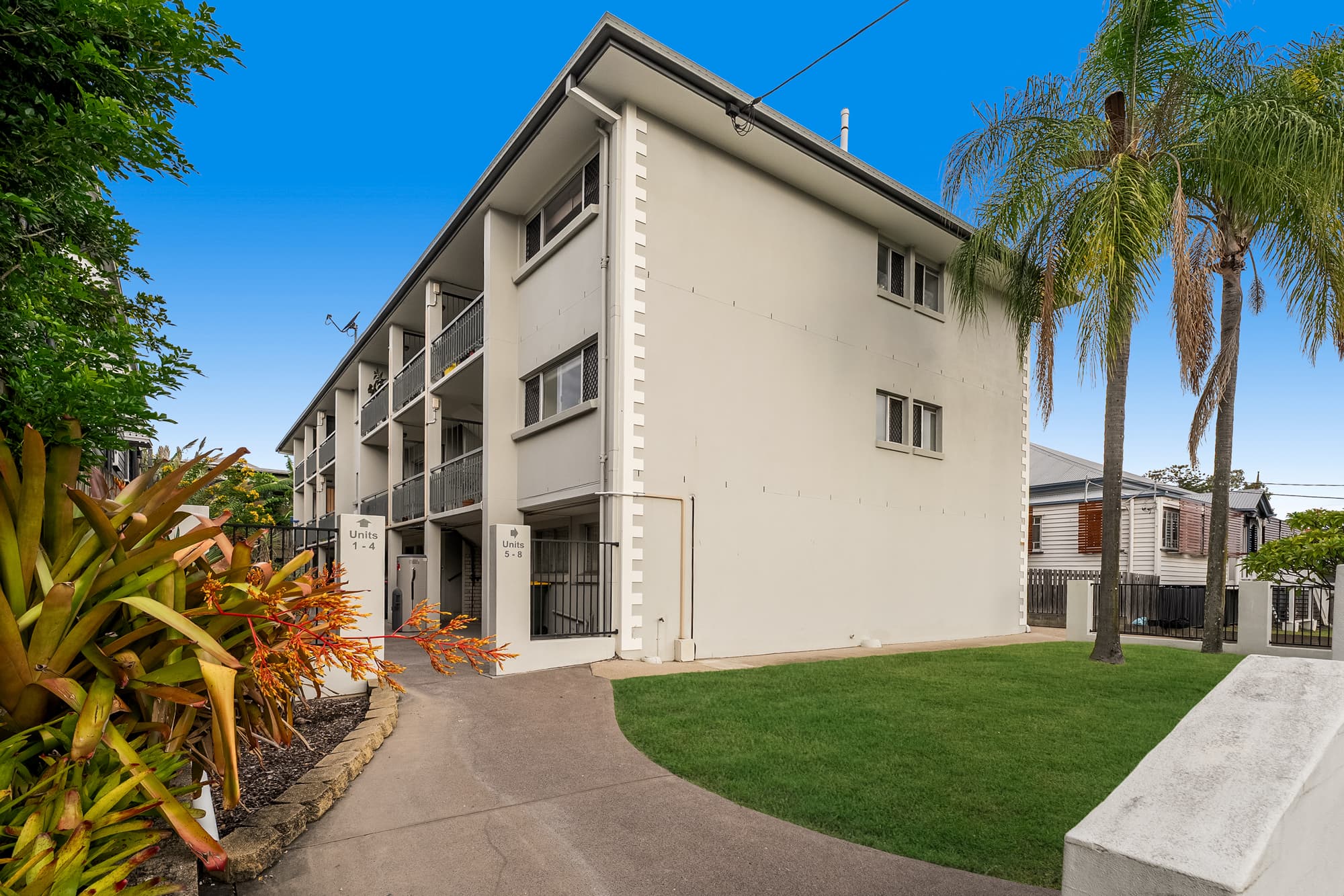 3/13 Elfin Street, East Brisbane - Image 1