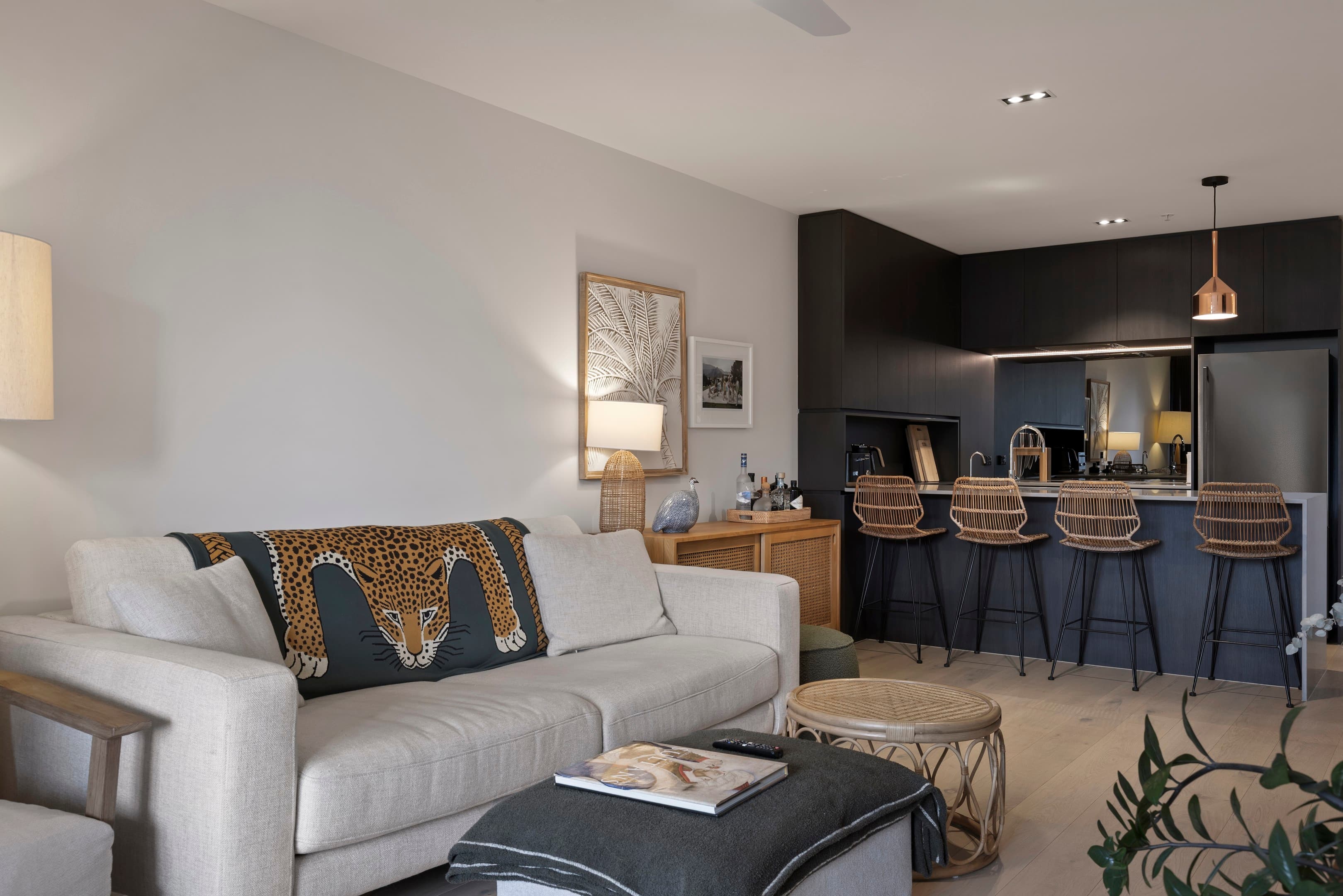 203/70 Longland Street, Newstead - Image 1