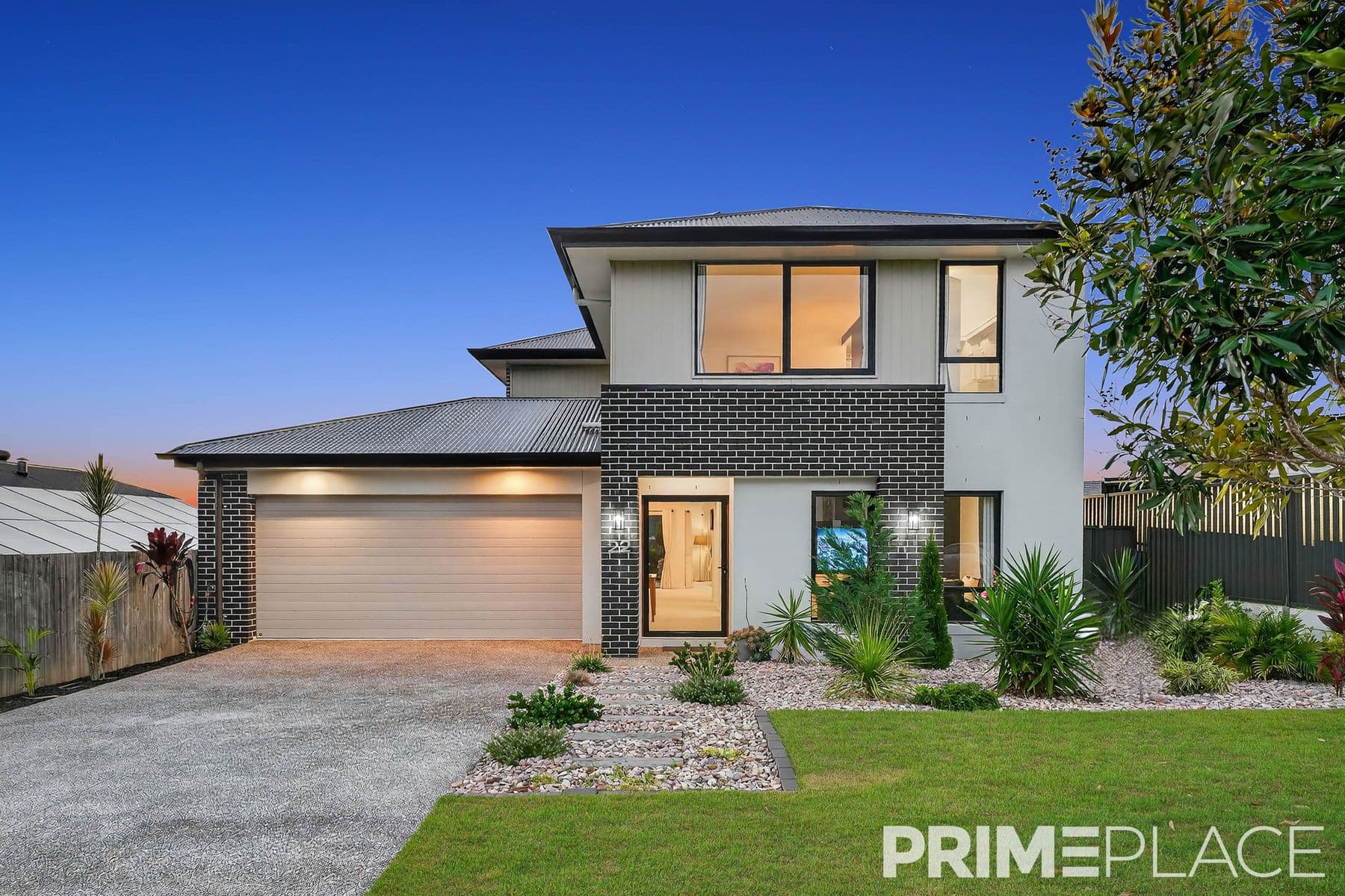 22 Latrobe Court, Spring Mountain - Image 1