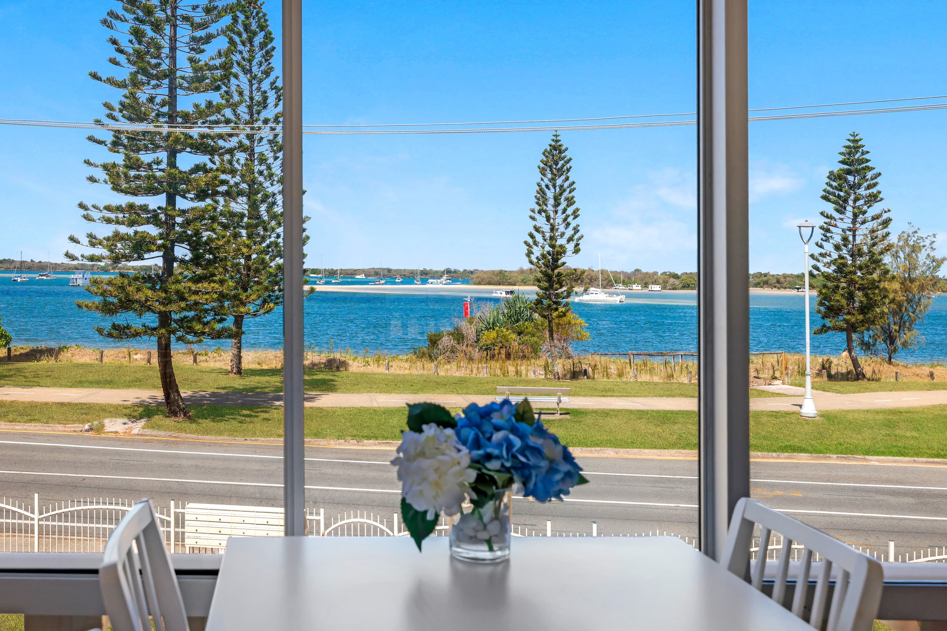 4/500 Marine Parade, Biggera Waters - Image 1
