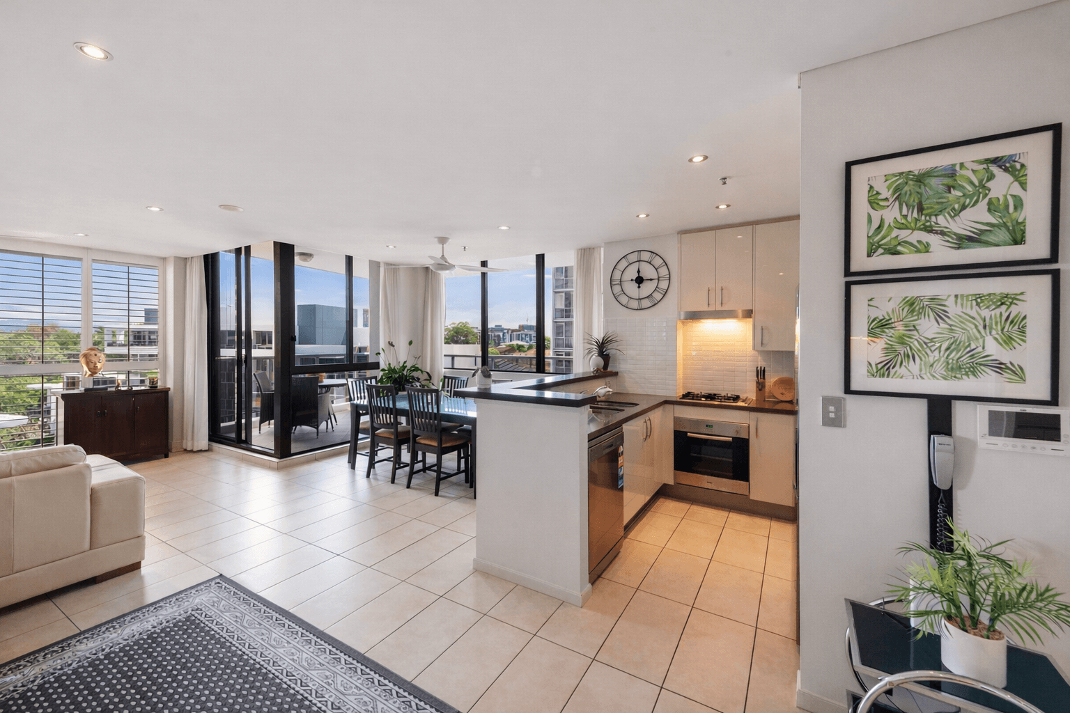 702/1 Aqua Street, Southport, Southport — photo 1 of 5