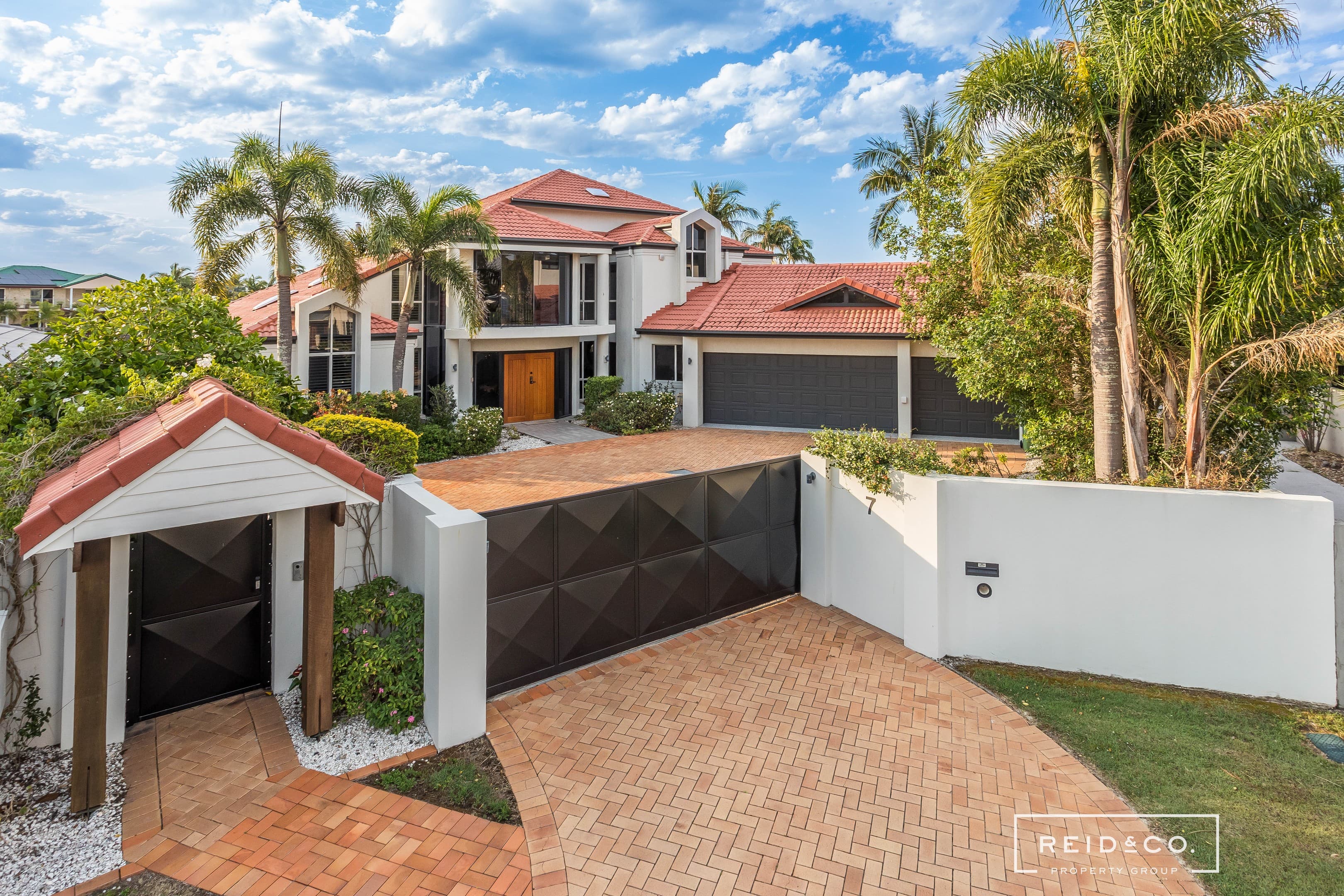 7 Sceptre Court, Newport - Image 1