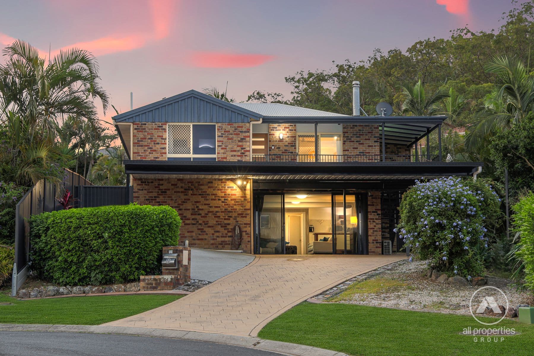 11 GOODRICK COURT, Mount Warren Park — photo 1 of 5