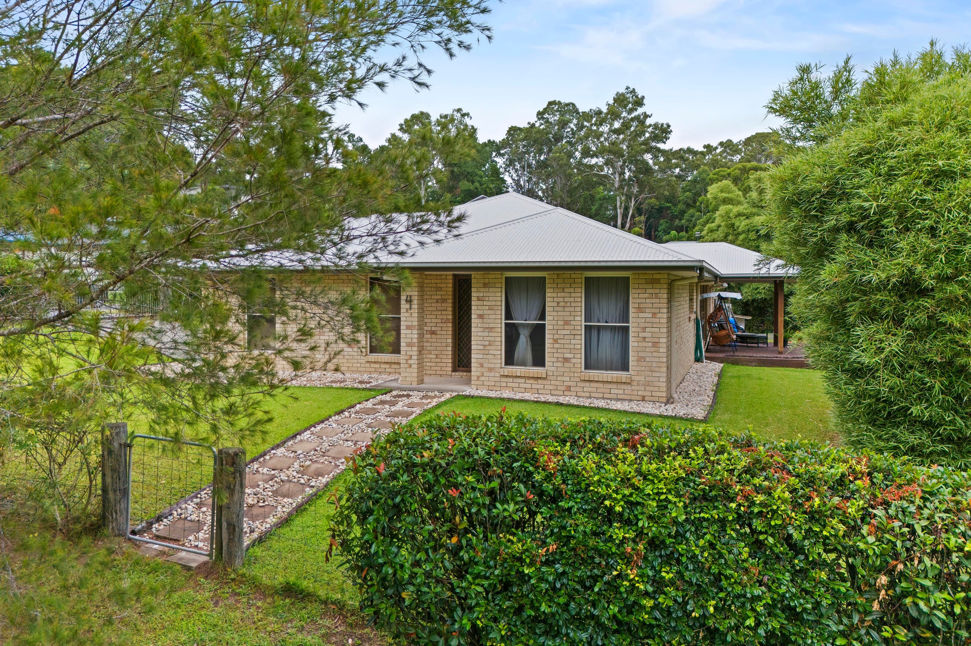 2 Haven Court, Mooloolah Valley — photo 1 of 5