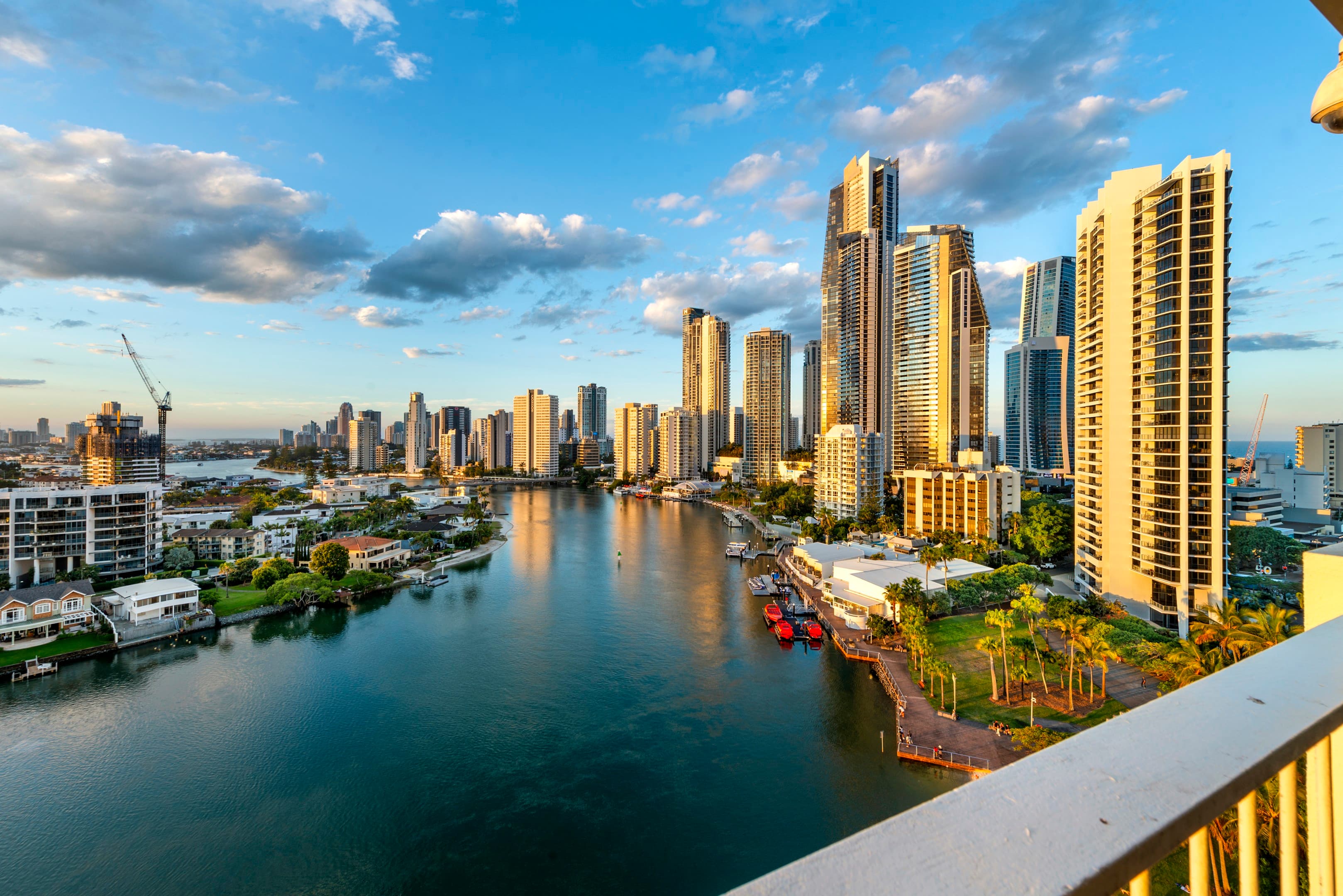 152/30 Watson Esplanade, Surfers Paradise - Image 1