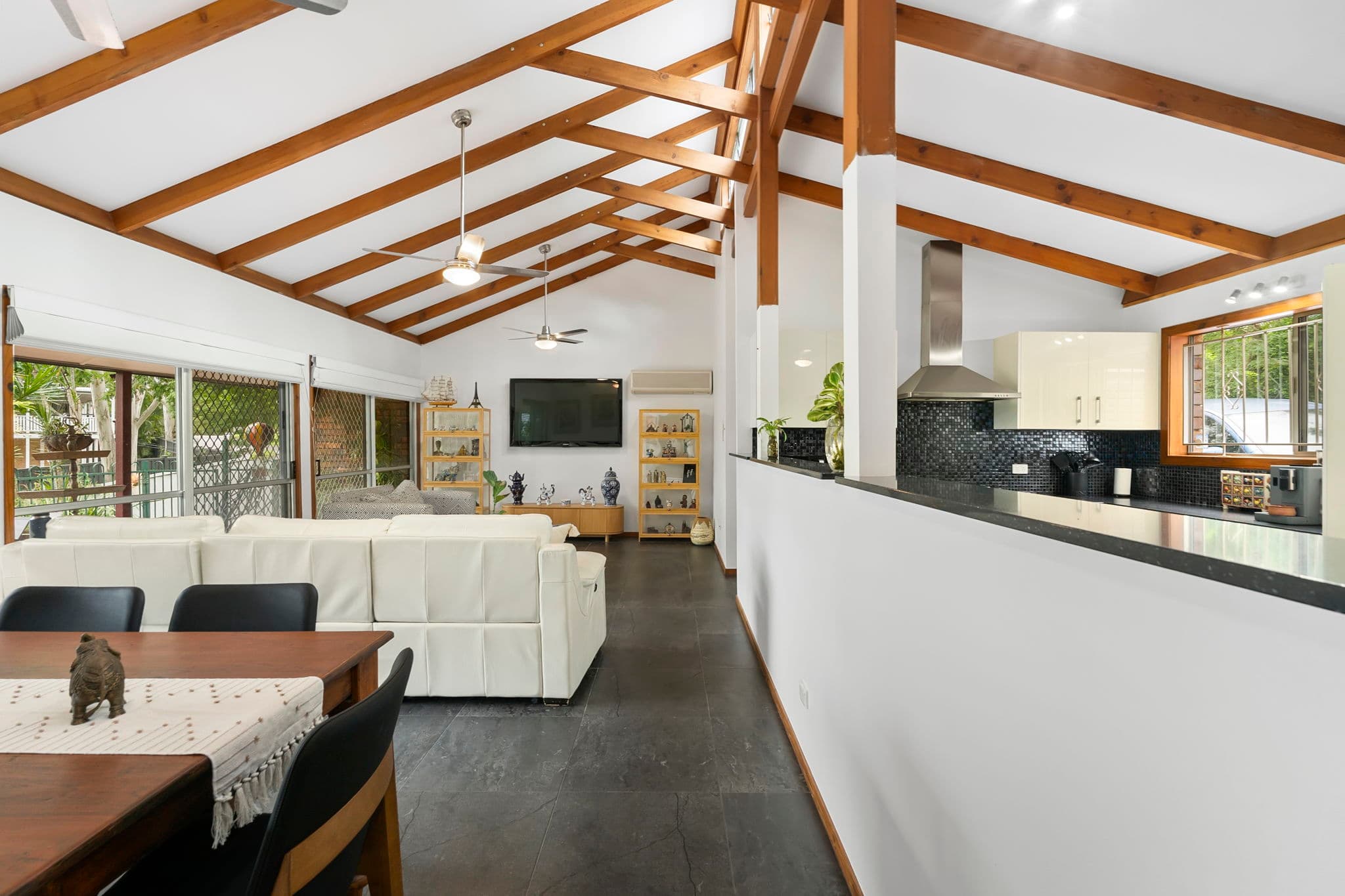 2 Woodmere Street, The Gap - Image 1