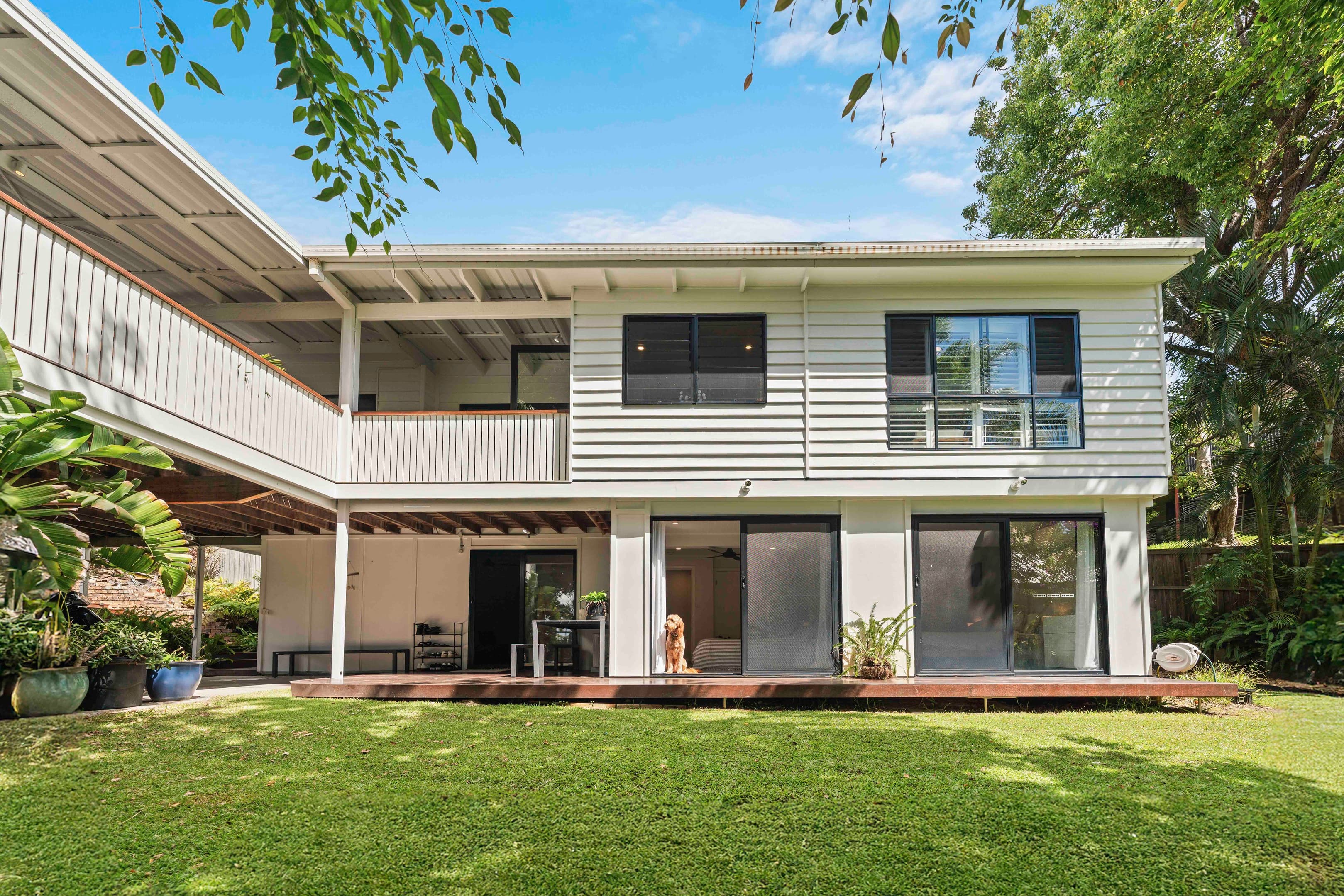 129 K P Mcgrath Drive, Elanora — photo 1 of 5