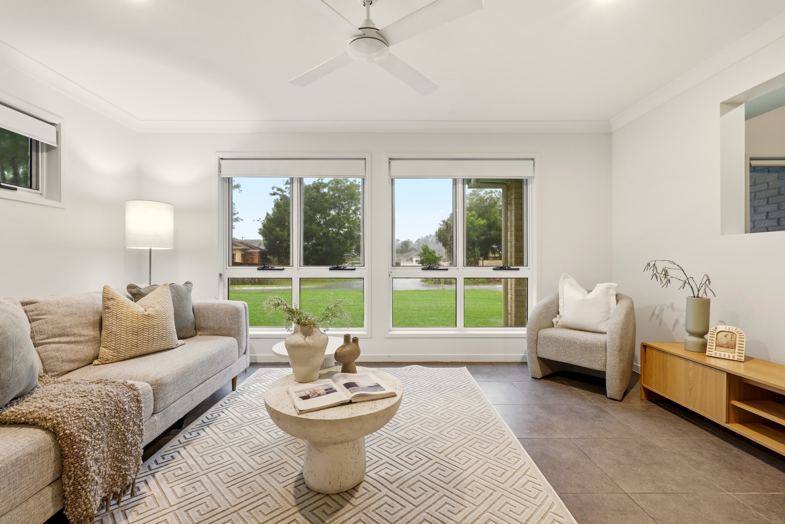 32 Grevillea Place, Bridgeman Downs — photo 1 of 5