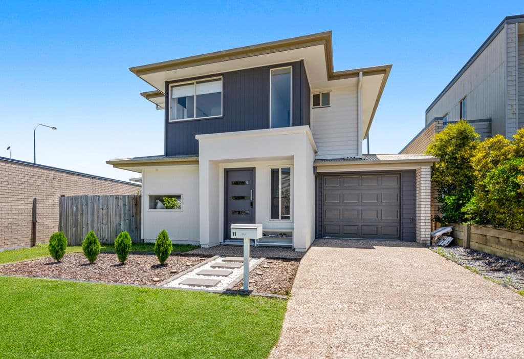 11 Gideon Gardens, Pimpama - Image 1