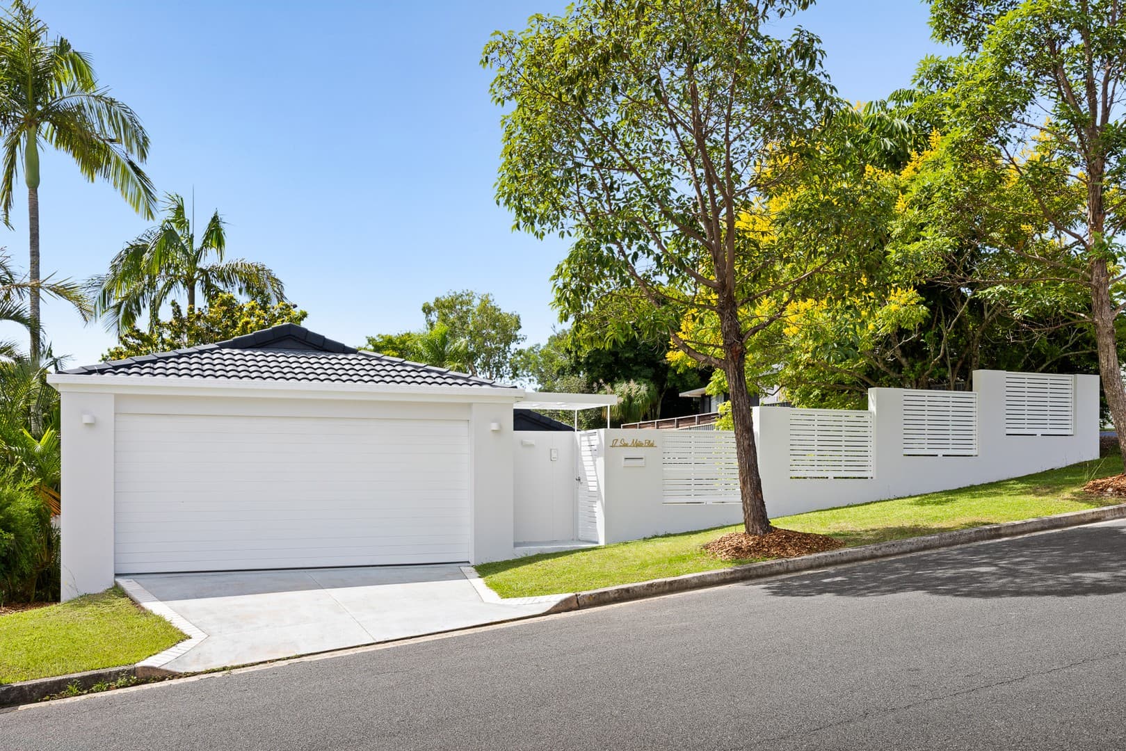 17 San Mateo Boulevard, Ashmore - Image 1