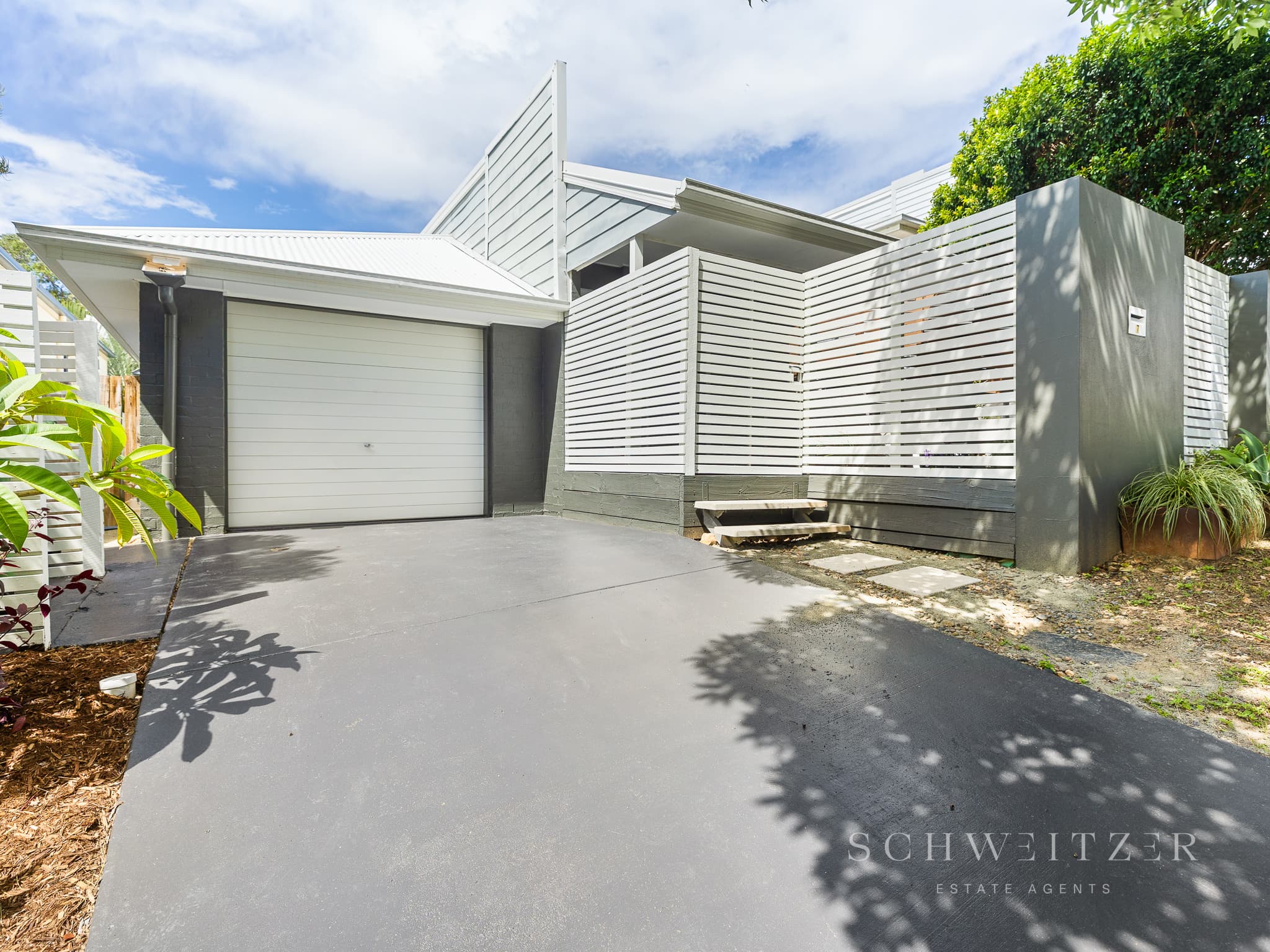7 Zenith Way, Springfield Lakes - Image 1