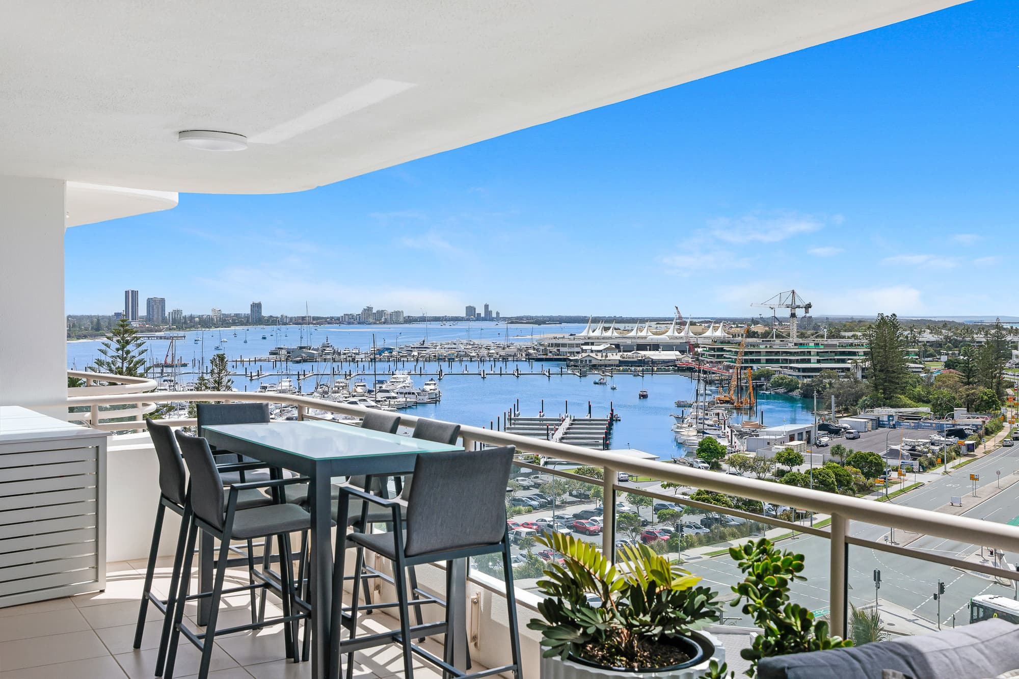 36/3 Cunningham Avenue, Main Beach — photo 1 of 5