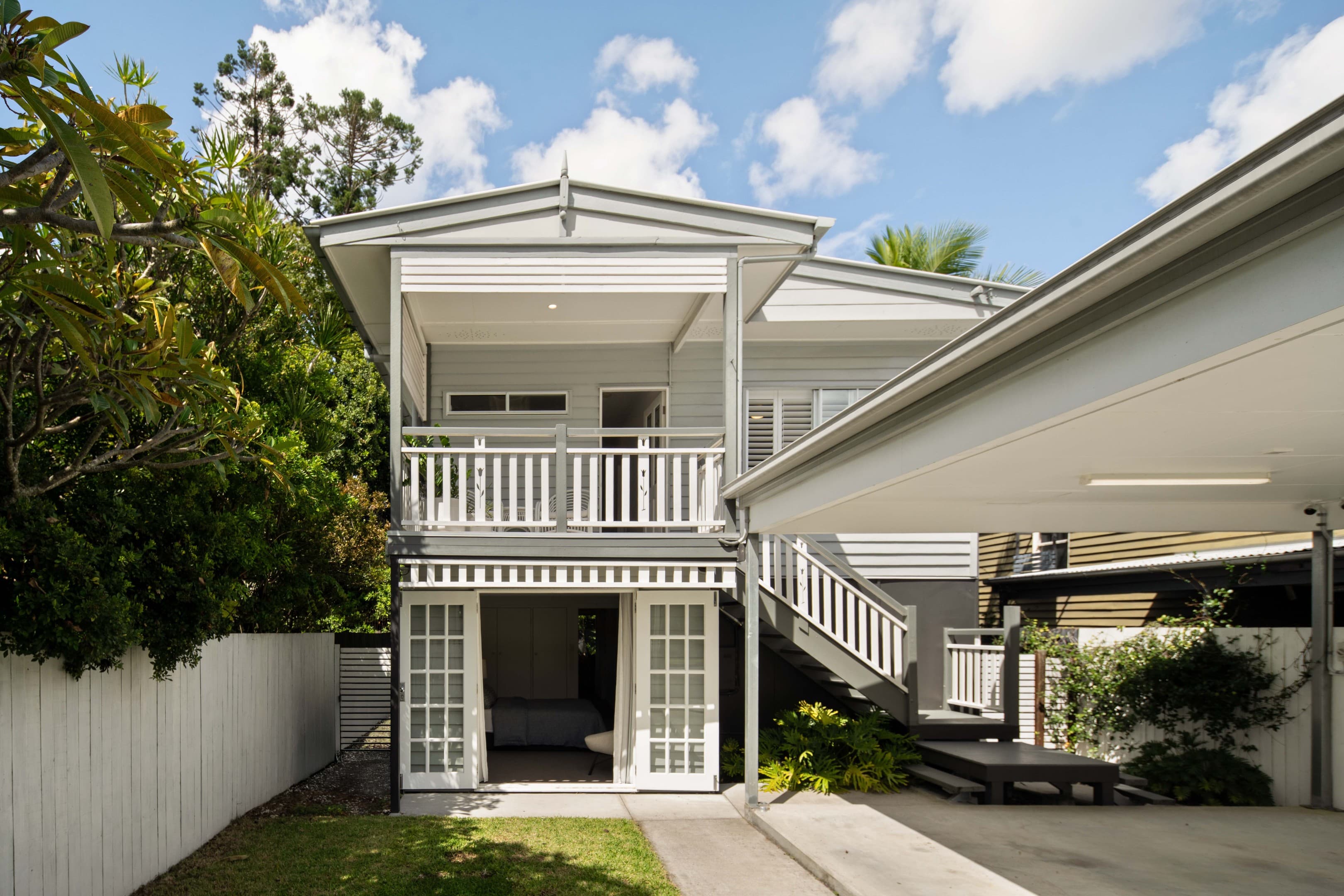 84 Mcconnell Street, Bulimba - Image 1