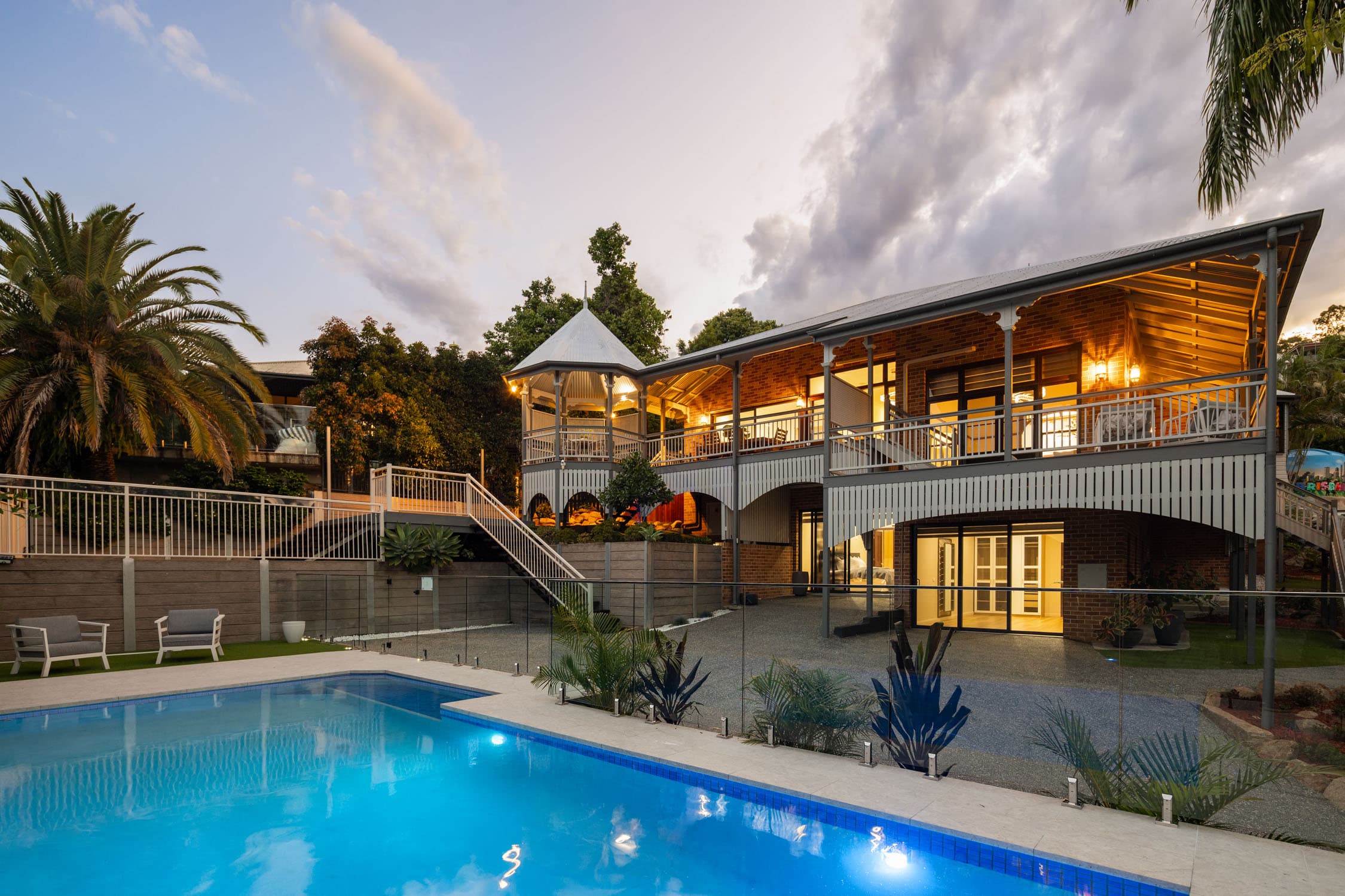 32 Tristania Drive, Bardon - Image 1