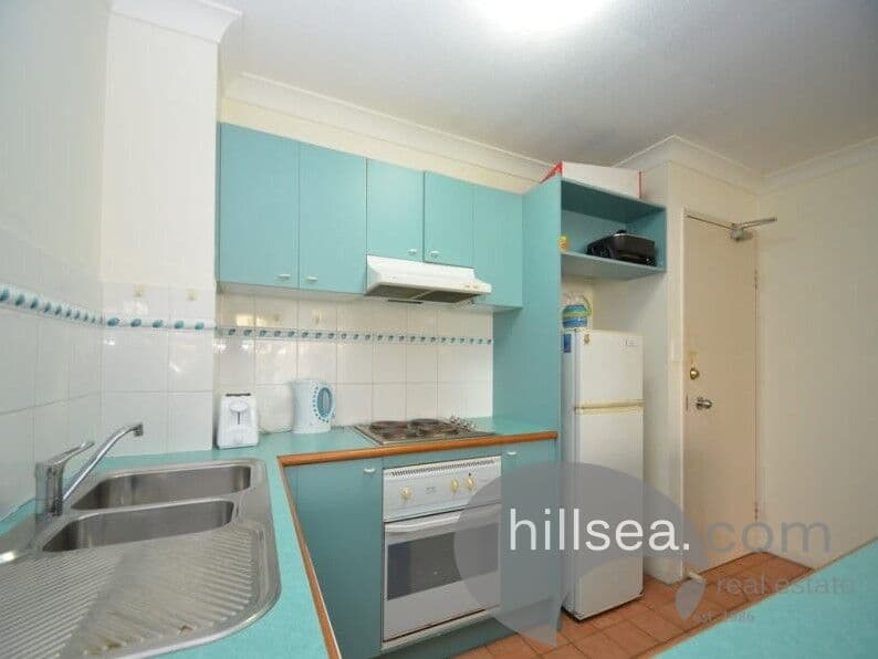 10/10-16 Genoa Street, Surfers Paradise - Image 1