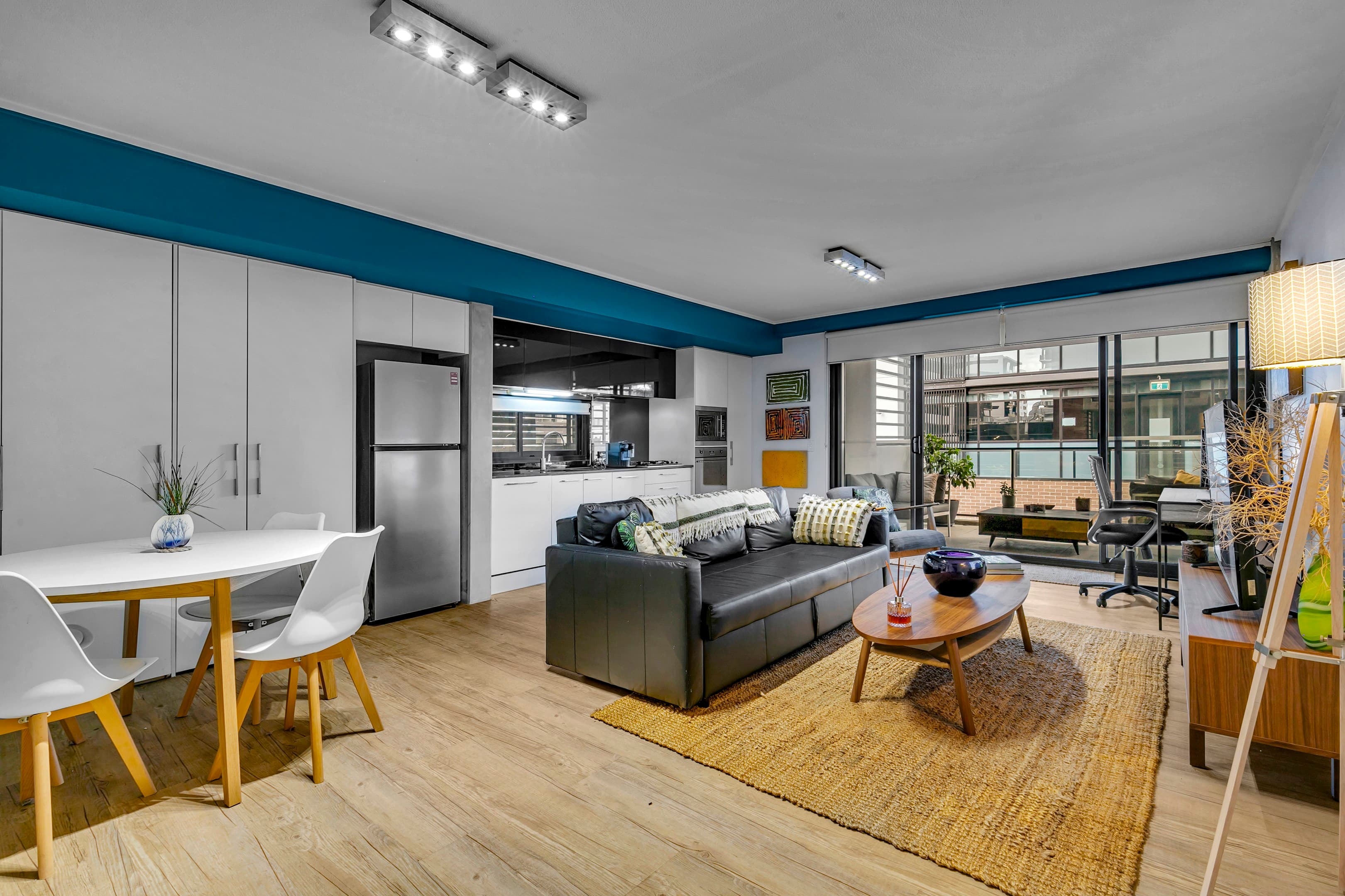 24/125 Melbourne Street, South Brisbane - Image 1