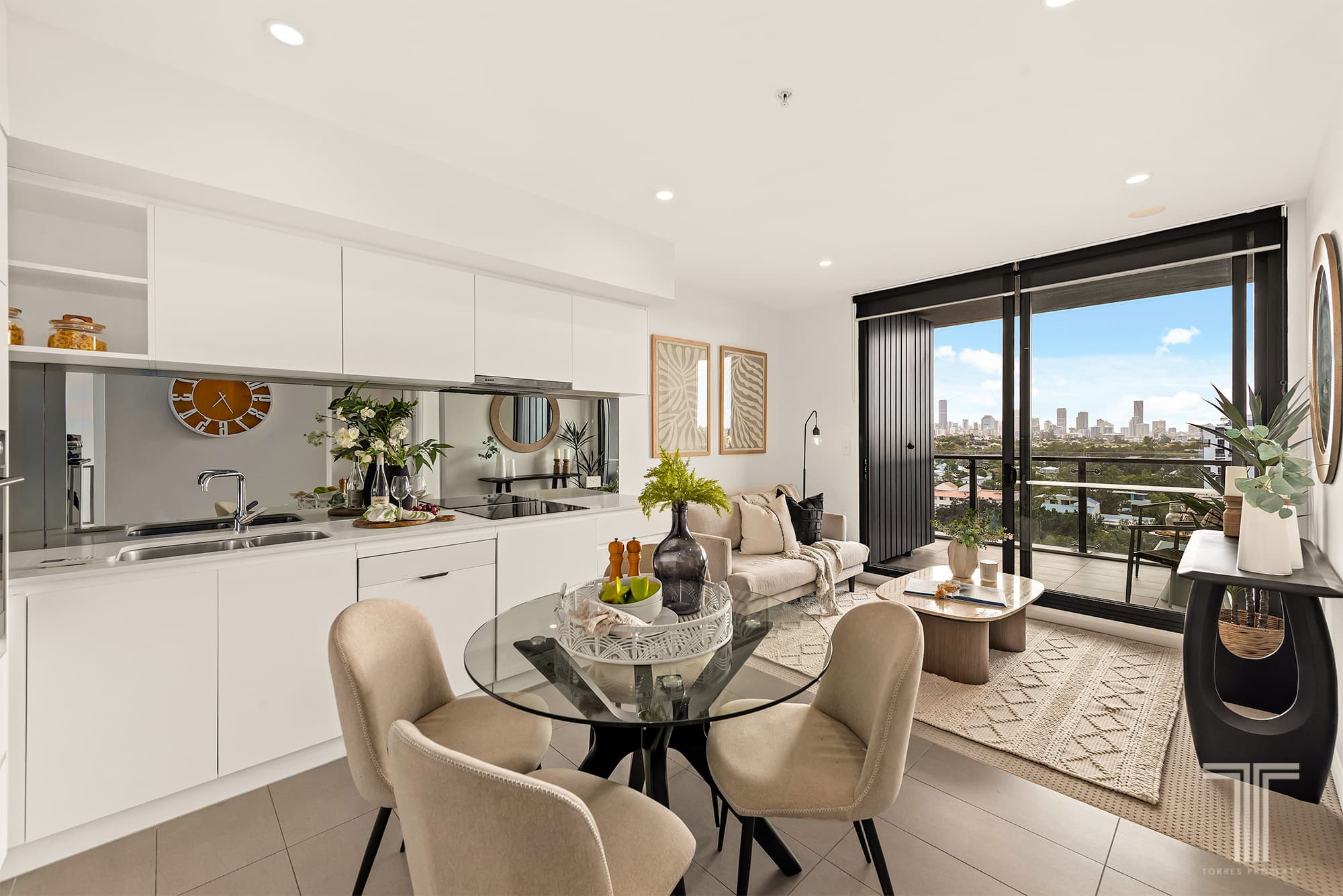 10903/300 Old Cleveland Road, Coorparoo - Image 1