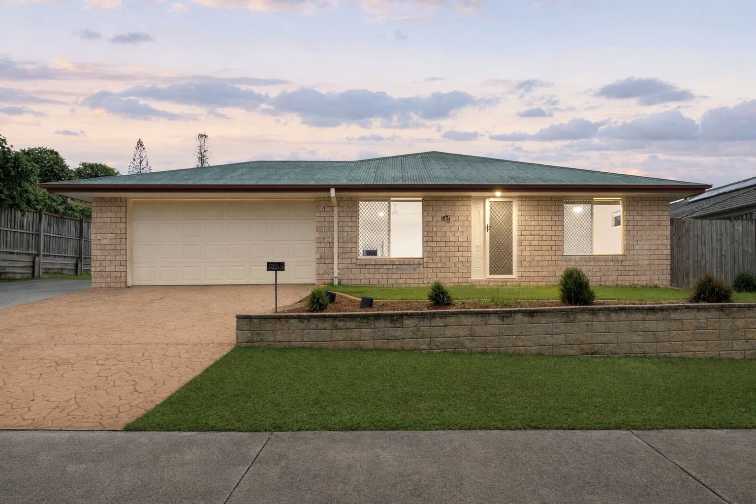 87A Daisy Hill Road, Daisy Hill - Image 1