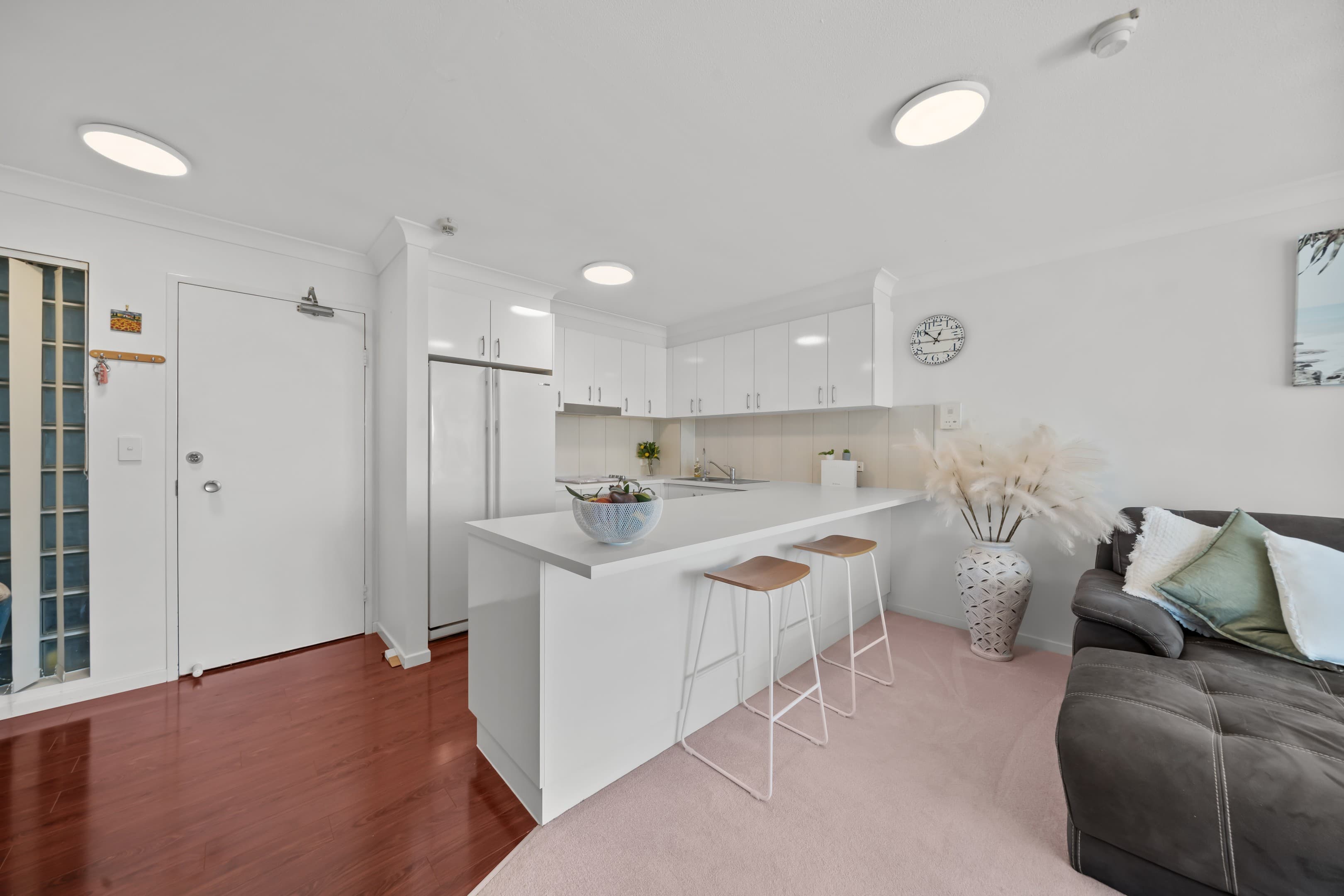 605/70 Remembrance Drive, Surfers Paradise - Image 1