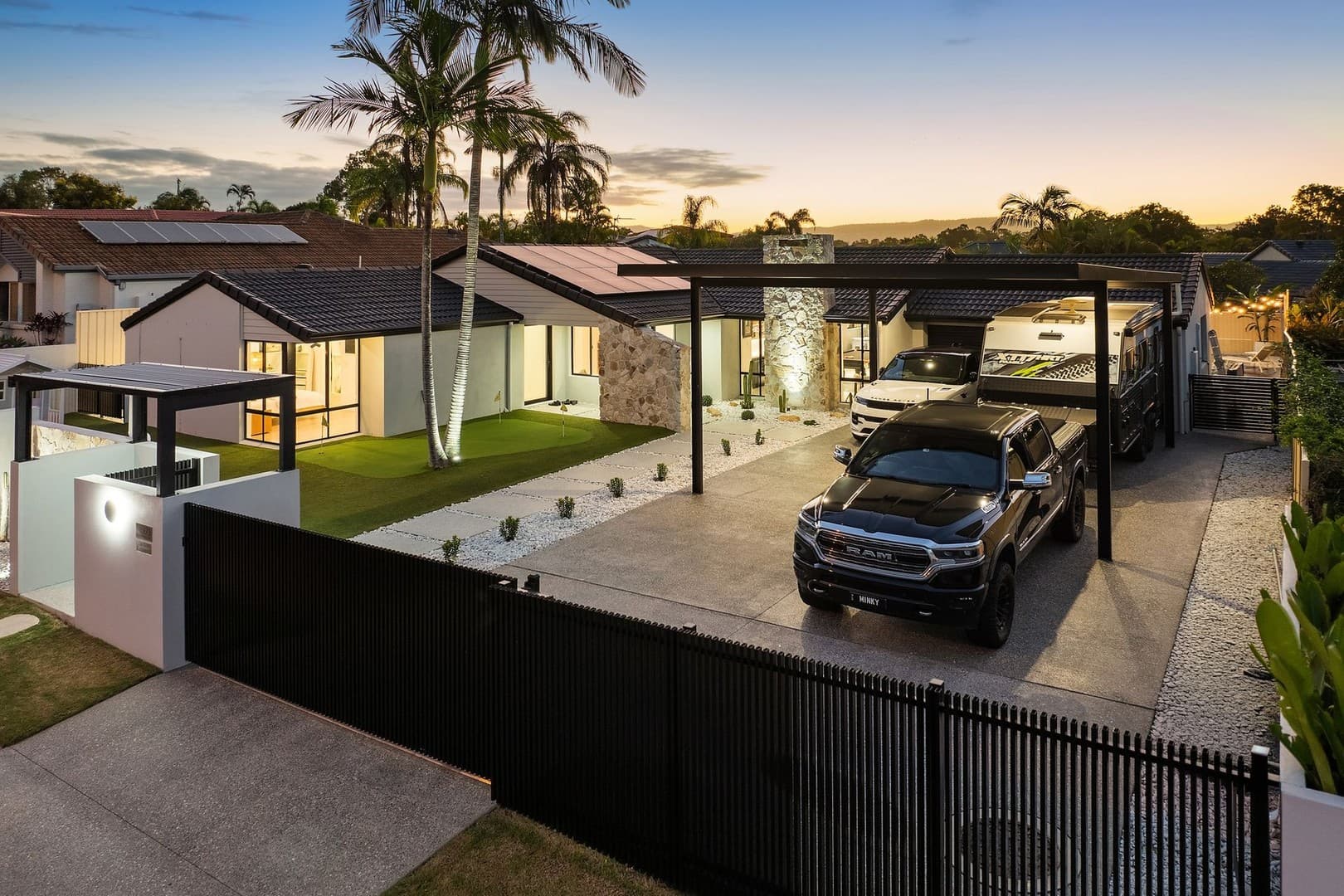 173 Ron Penhaligon Way, Robina — photo 1 of 5