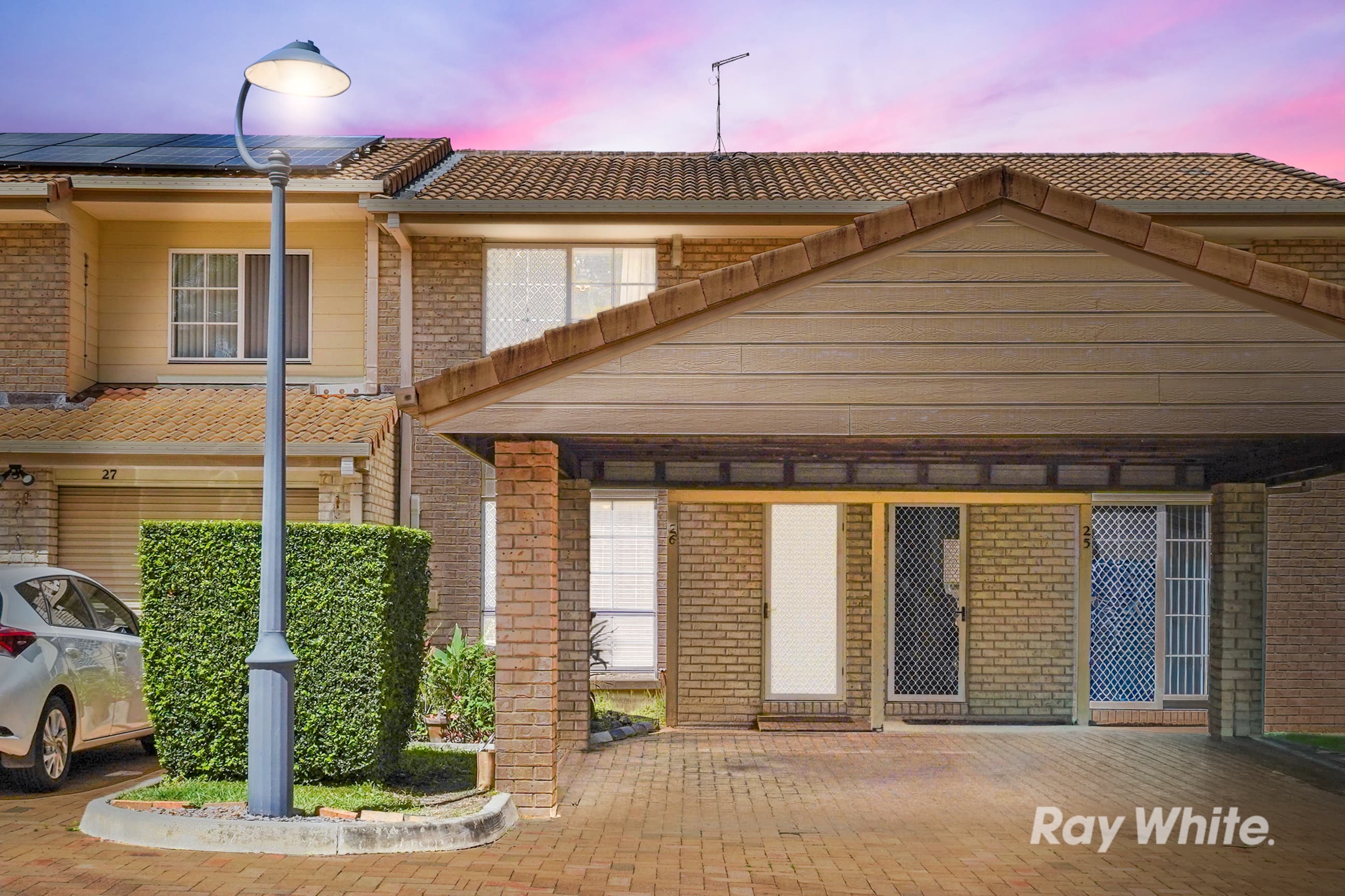 26/15 Magellan Road, Springwood — photo 1 of 5