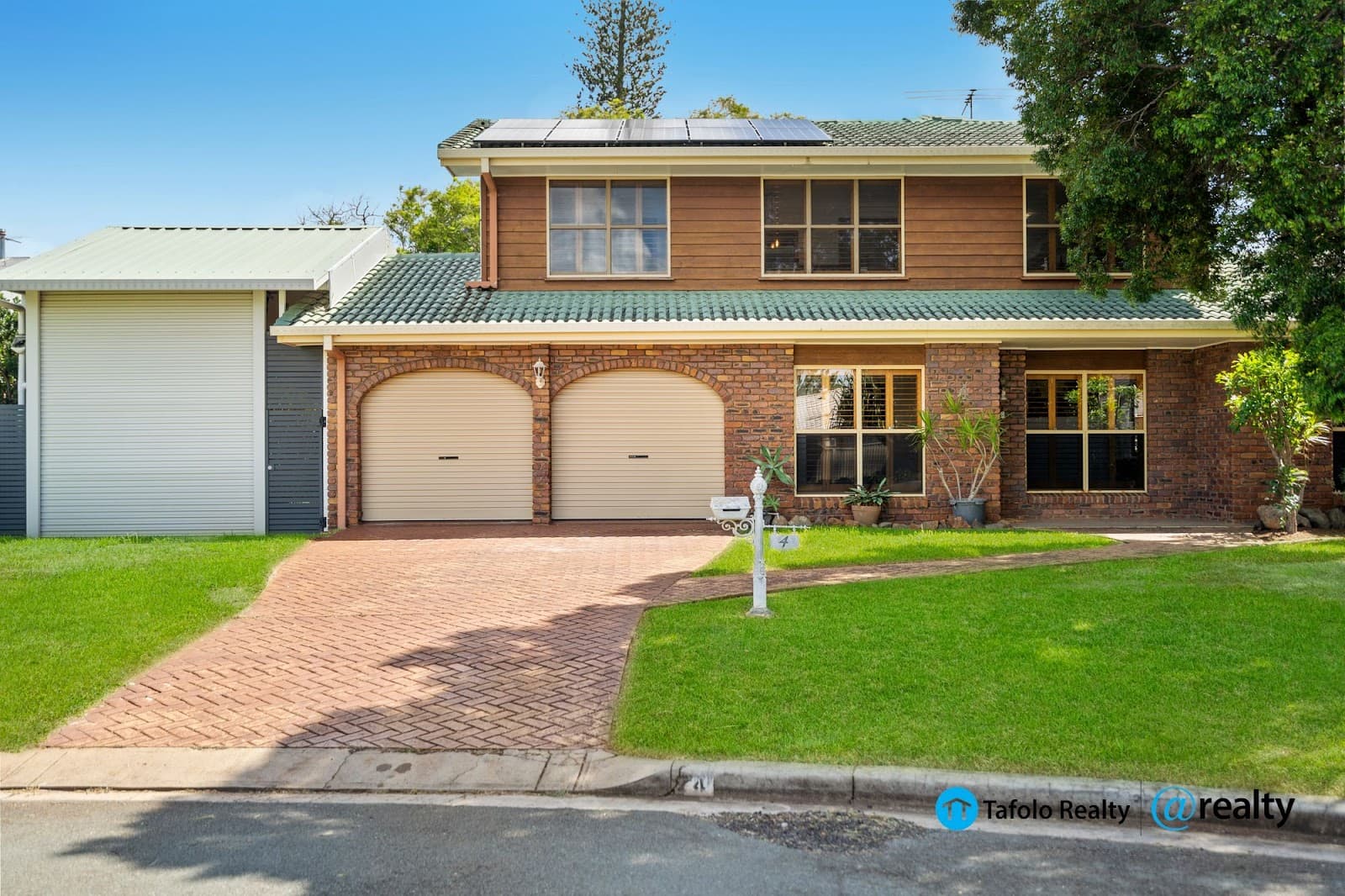 4 Seabreeze Court, Ormiston - Image 1