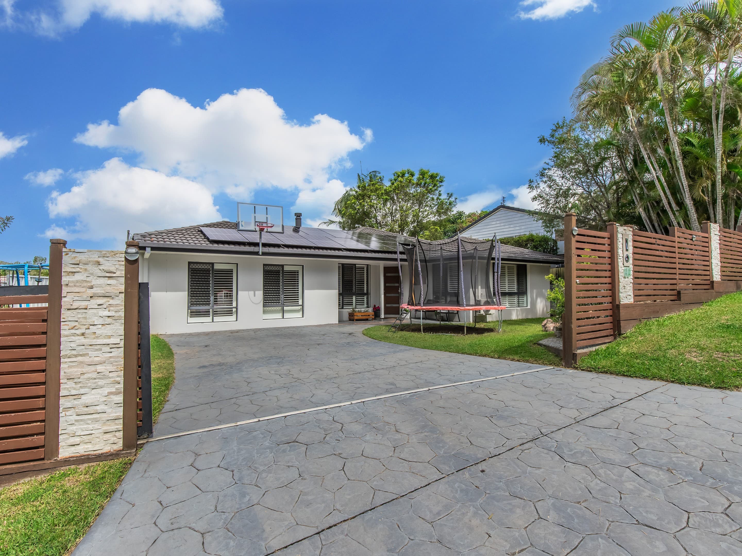 22 Dulhunty Way, Tallai - Image 1
